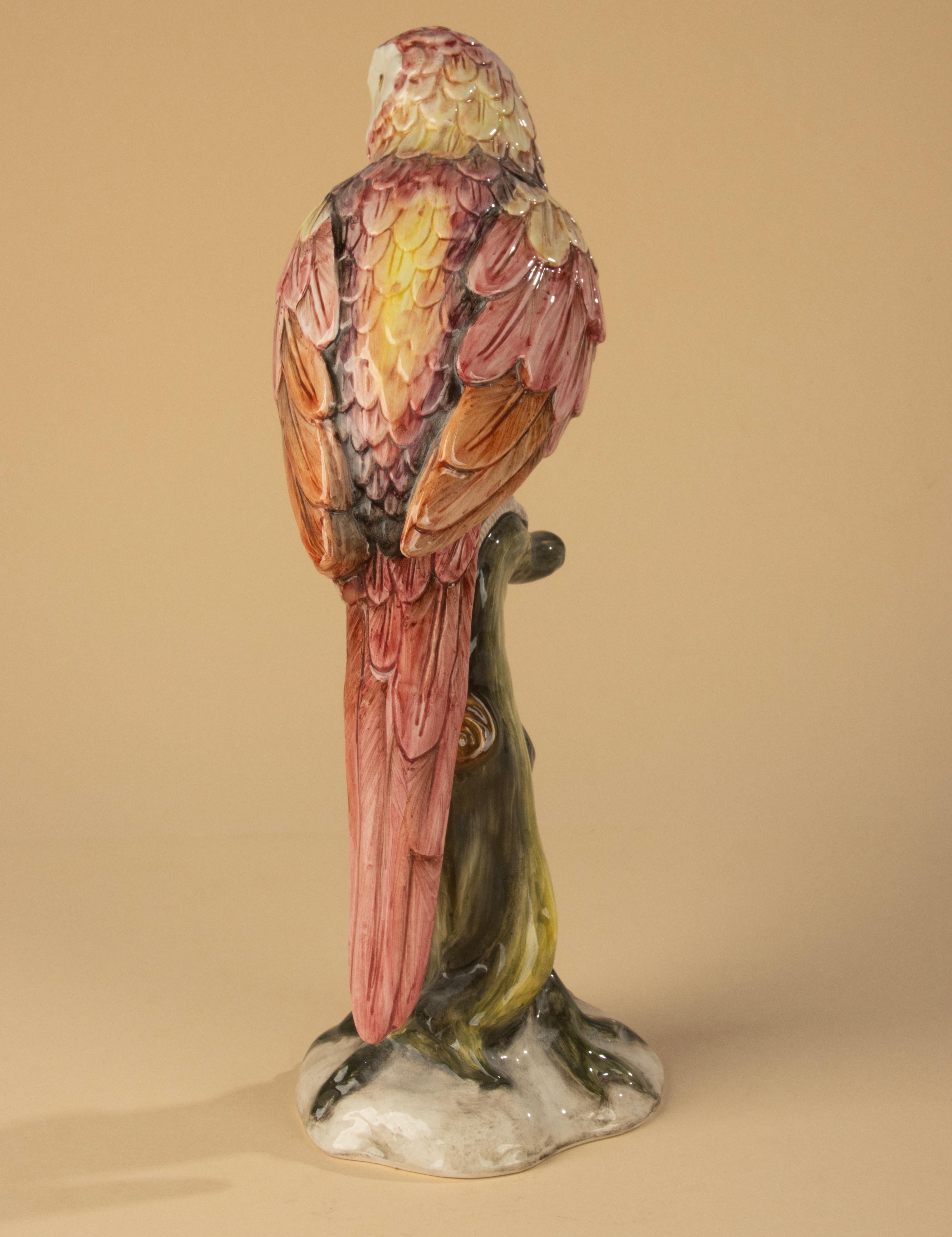 Scultura in ceramica di metà secolo raffigurante un pappagallo - Ronzan Made in Italy in vendita 8