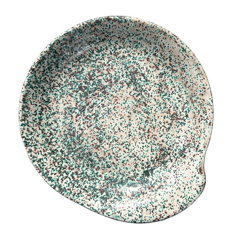 Mid Century Ceramic Snack Cocktail Plates in Speckled Glazed Green - Set of 5 In Good Condition For Sale In Oklahoma City, OK