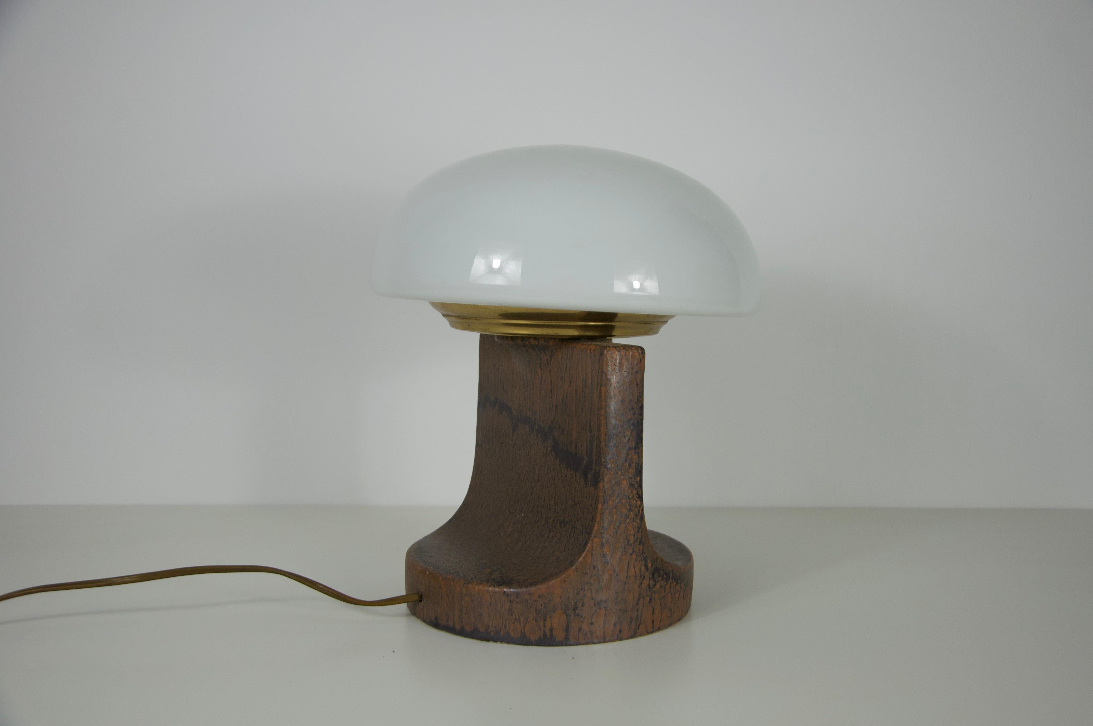 Italiano Lampada da tavolo in ceramica del Medioevo, anni '60, Italia in vendita