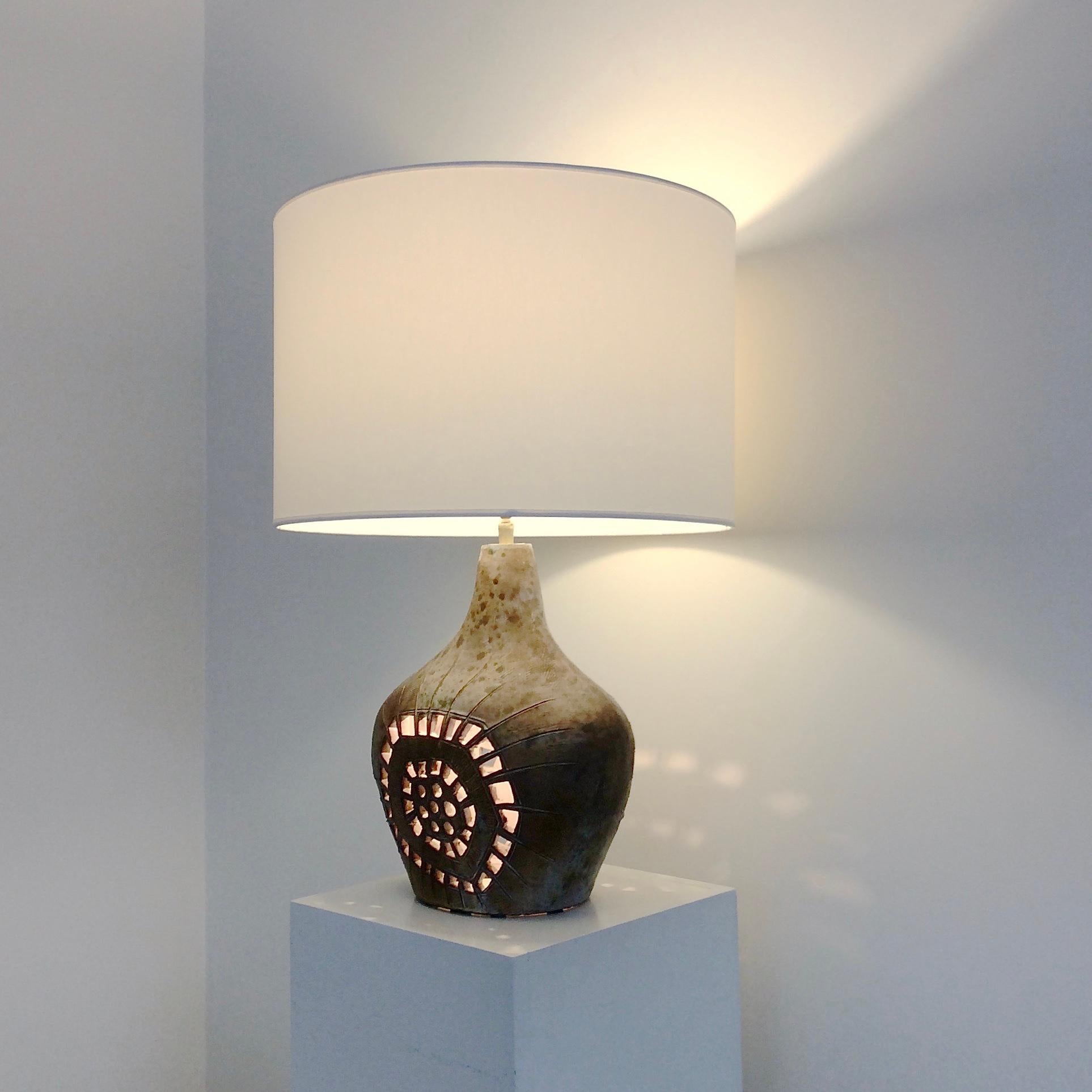 French Mid-Century Ceramic Table Lamp by Agnes Escala, circa 1970, France