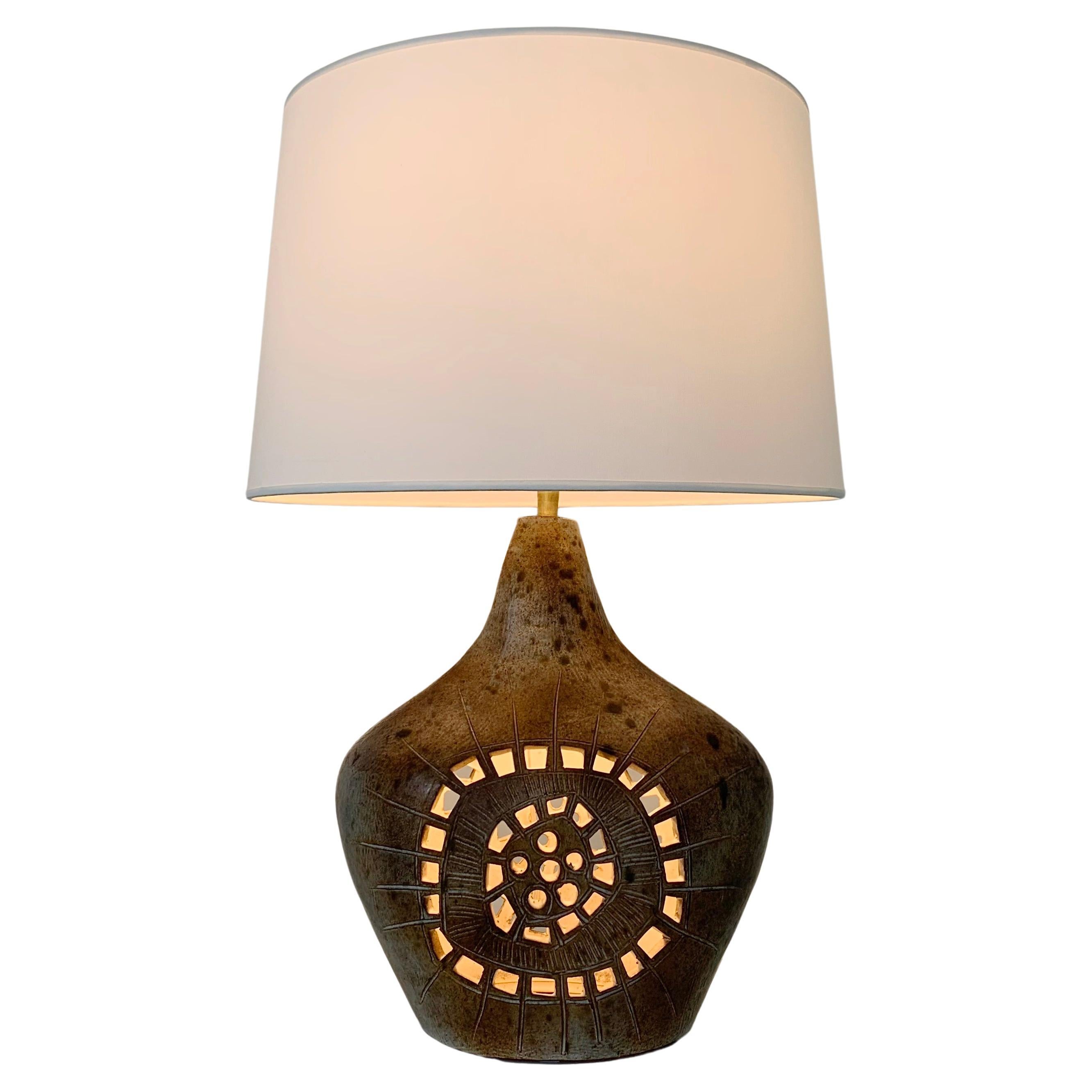 Mid-Century Ceramic Table Lamp by Agnes Escala, circa 1970, France. For Sale