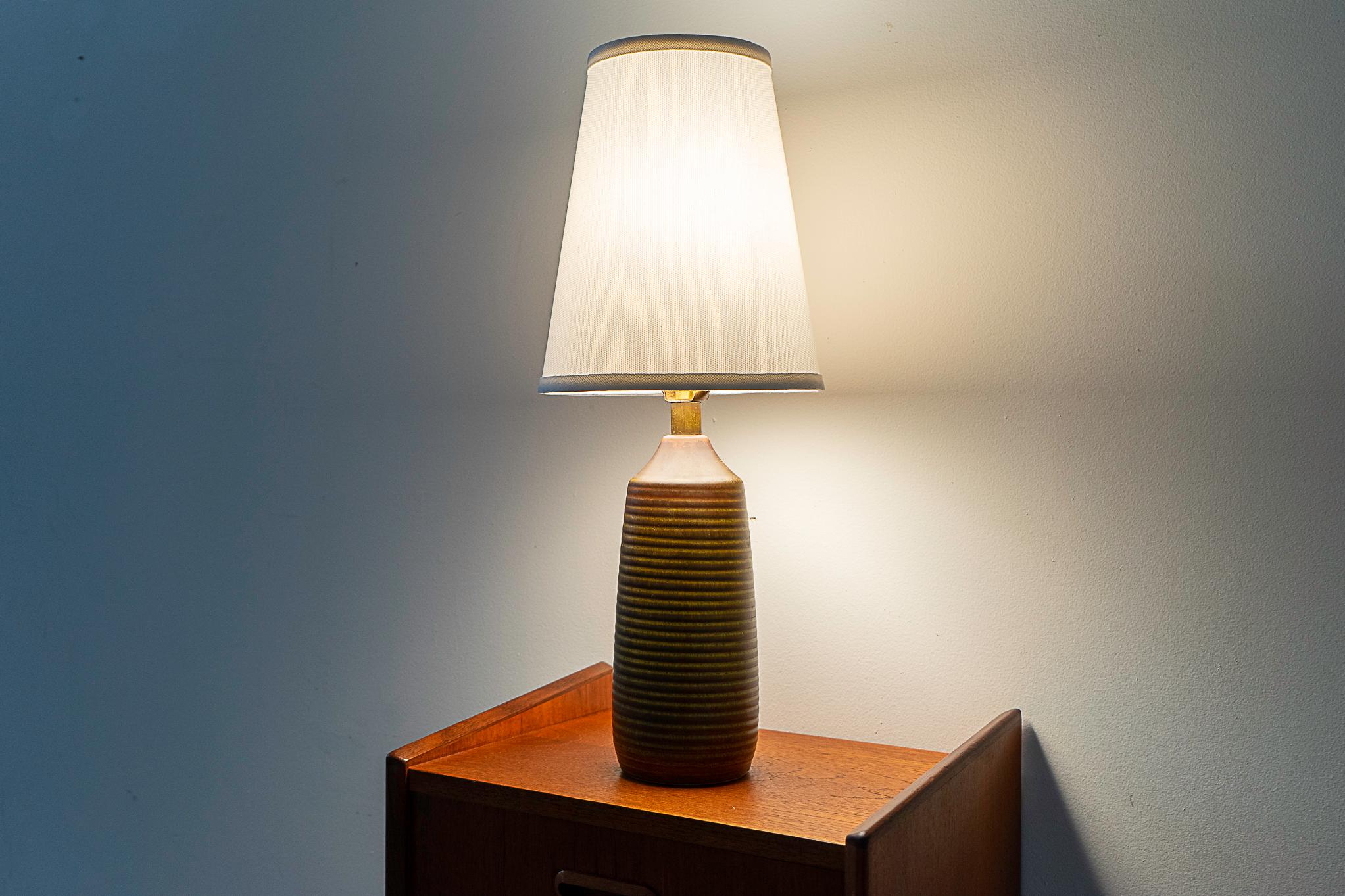 Mid-Century Ceramic Table Lamp by Lotte 5