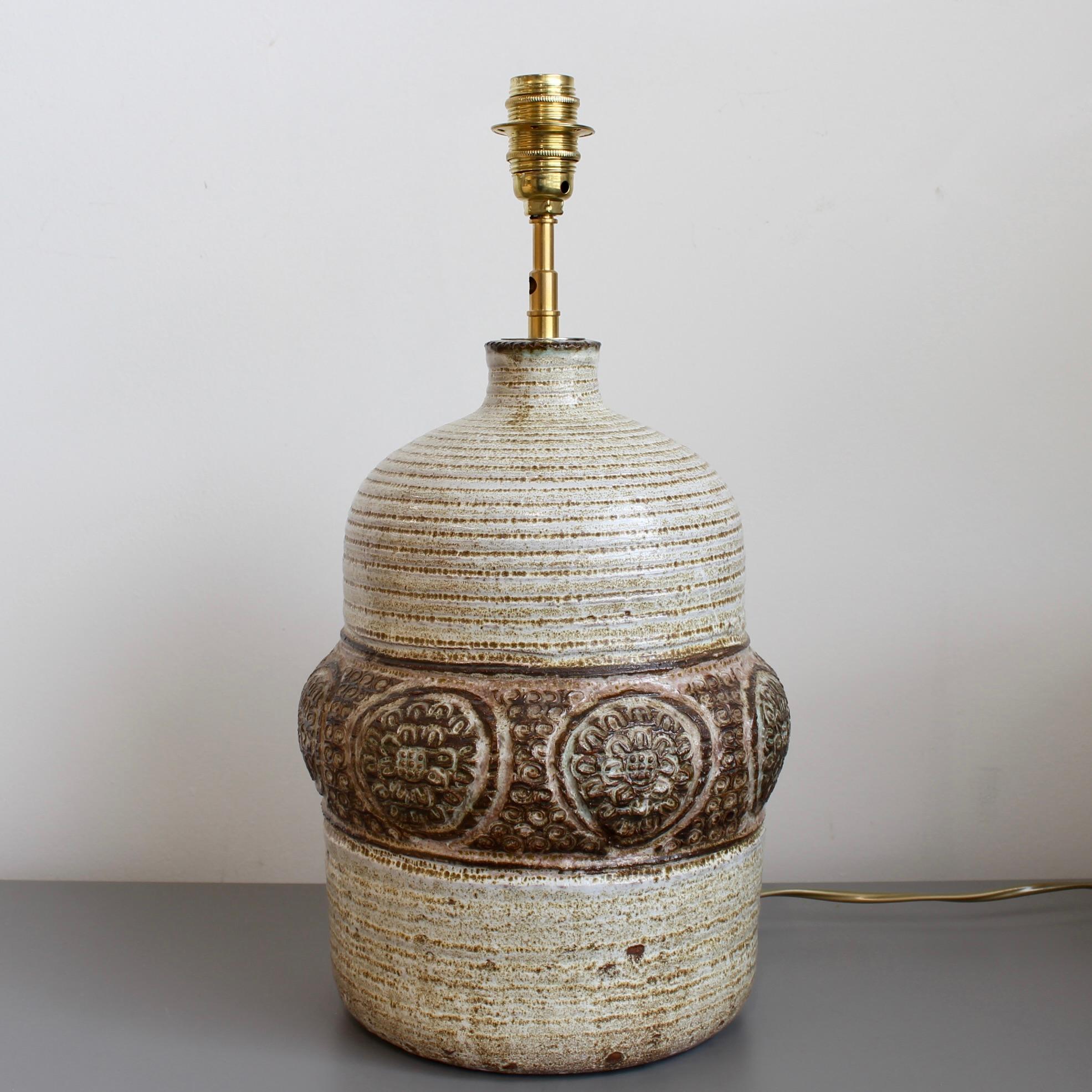 Lampada da tavolo in ceramica di Marcel Giraud, metà del secolo scorso (circa anni '70) In condizioni buone in vendita a London, GB