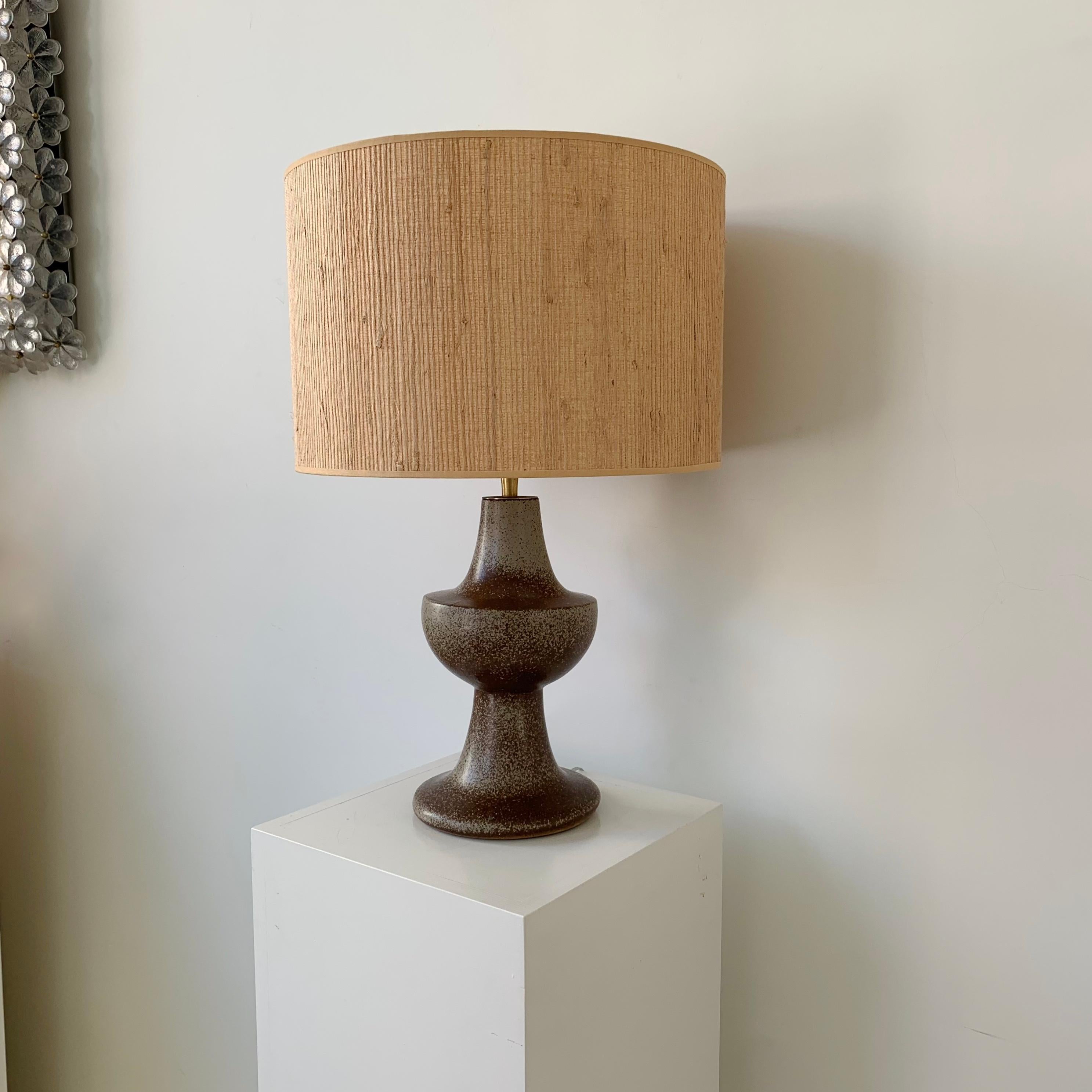 French Midcentury Ceramic Table Lamp, circa 1960, France For Sale