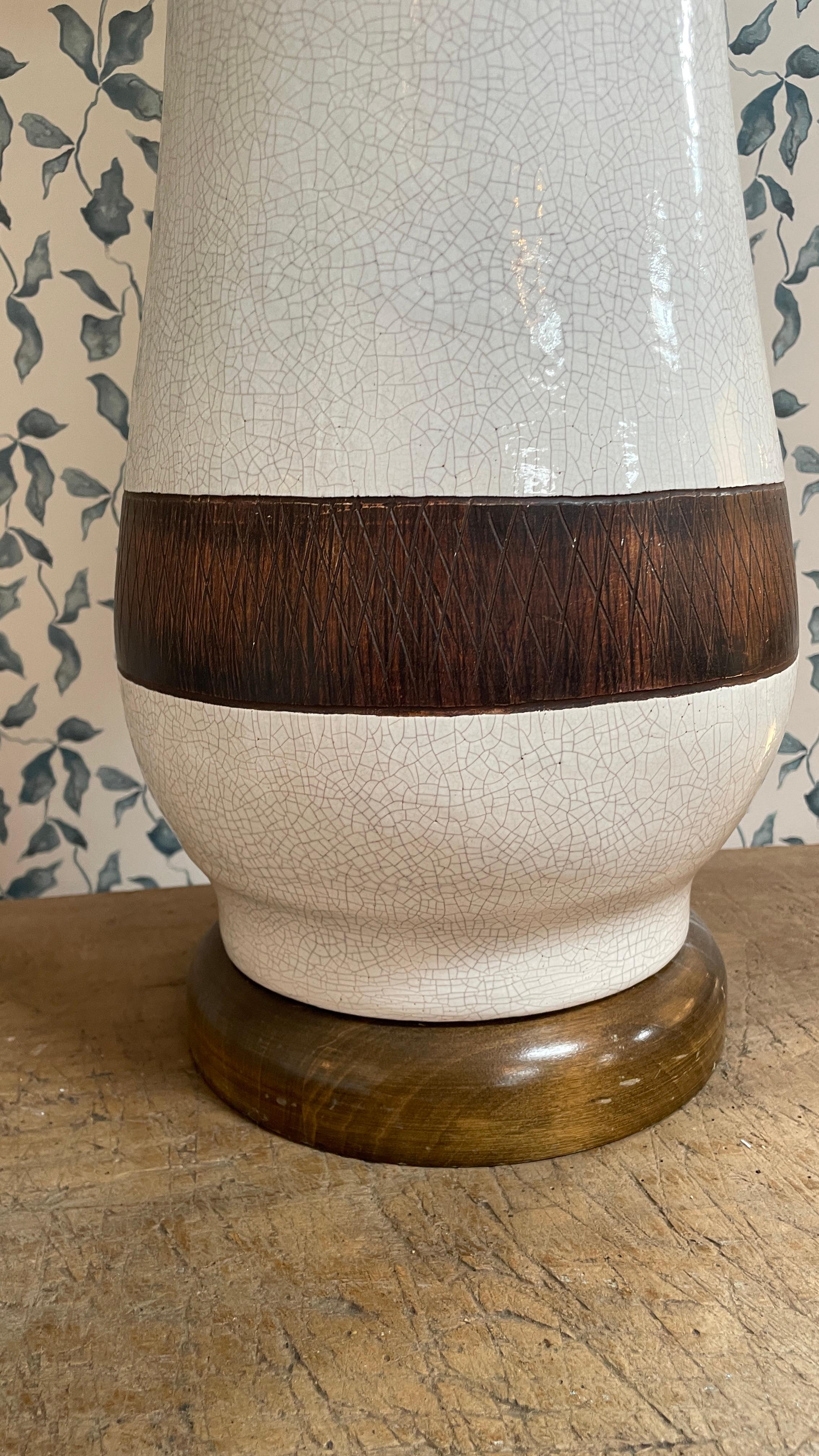 North American Mid-Century Ceramic Table Lamp
