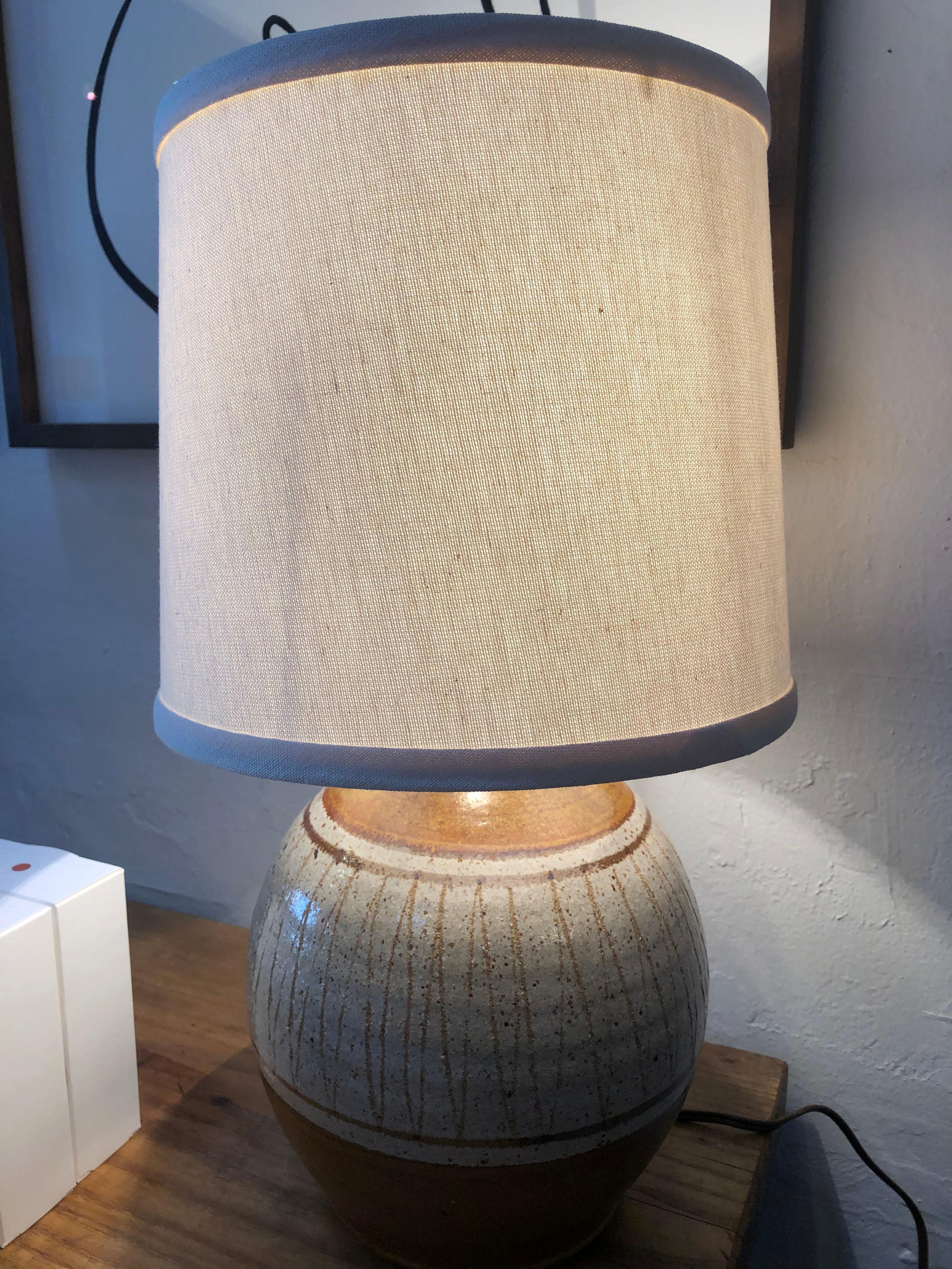Midcentury Ceramic Table Lamp In Good Condition In Los Angeles, CA