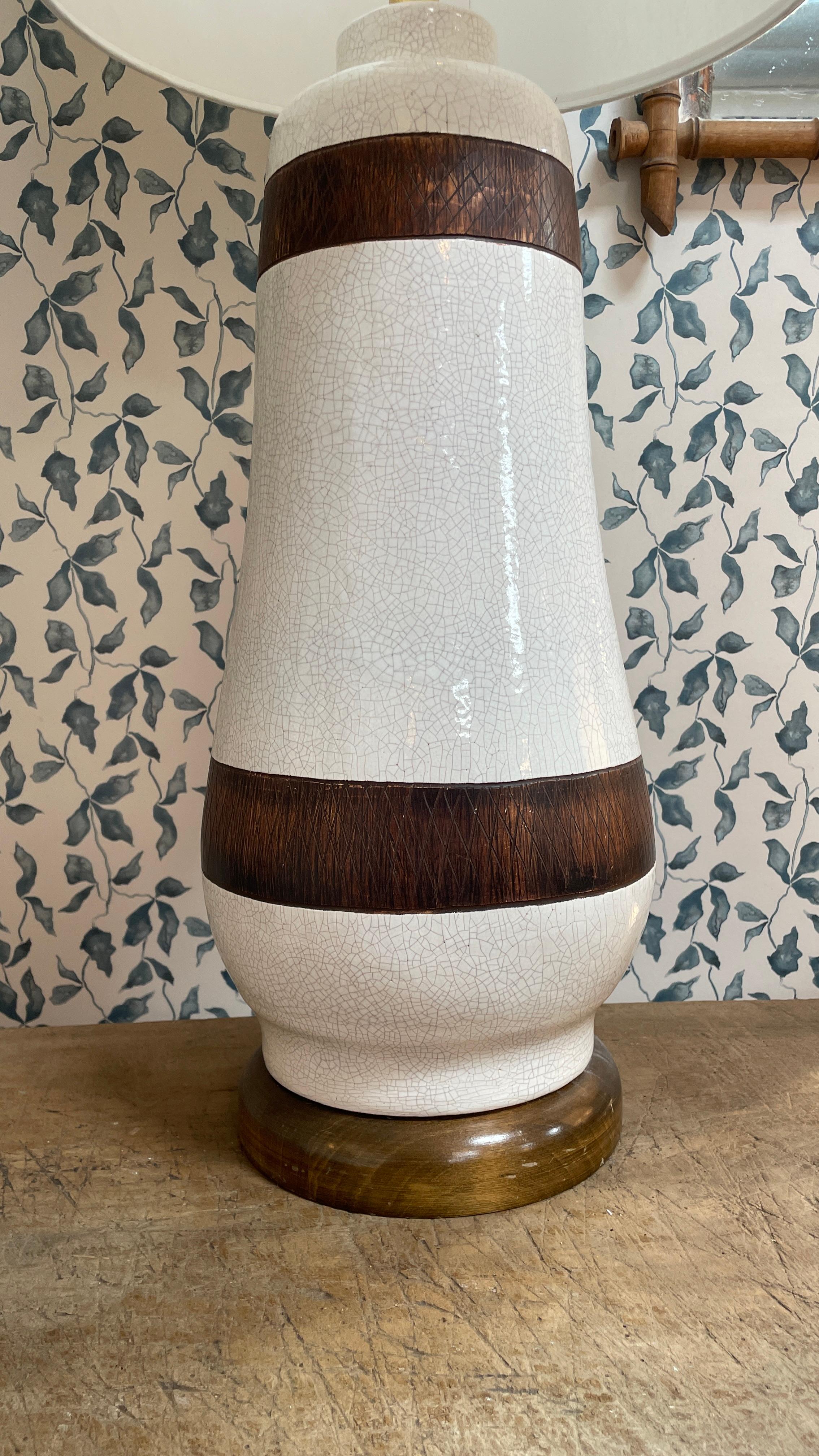 Mid-Century Ceramic Table Lamp In Good Condition In Los Angeles, CA
