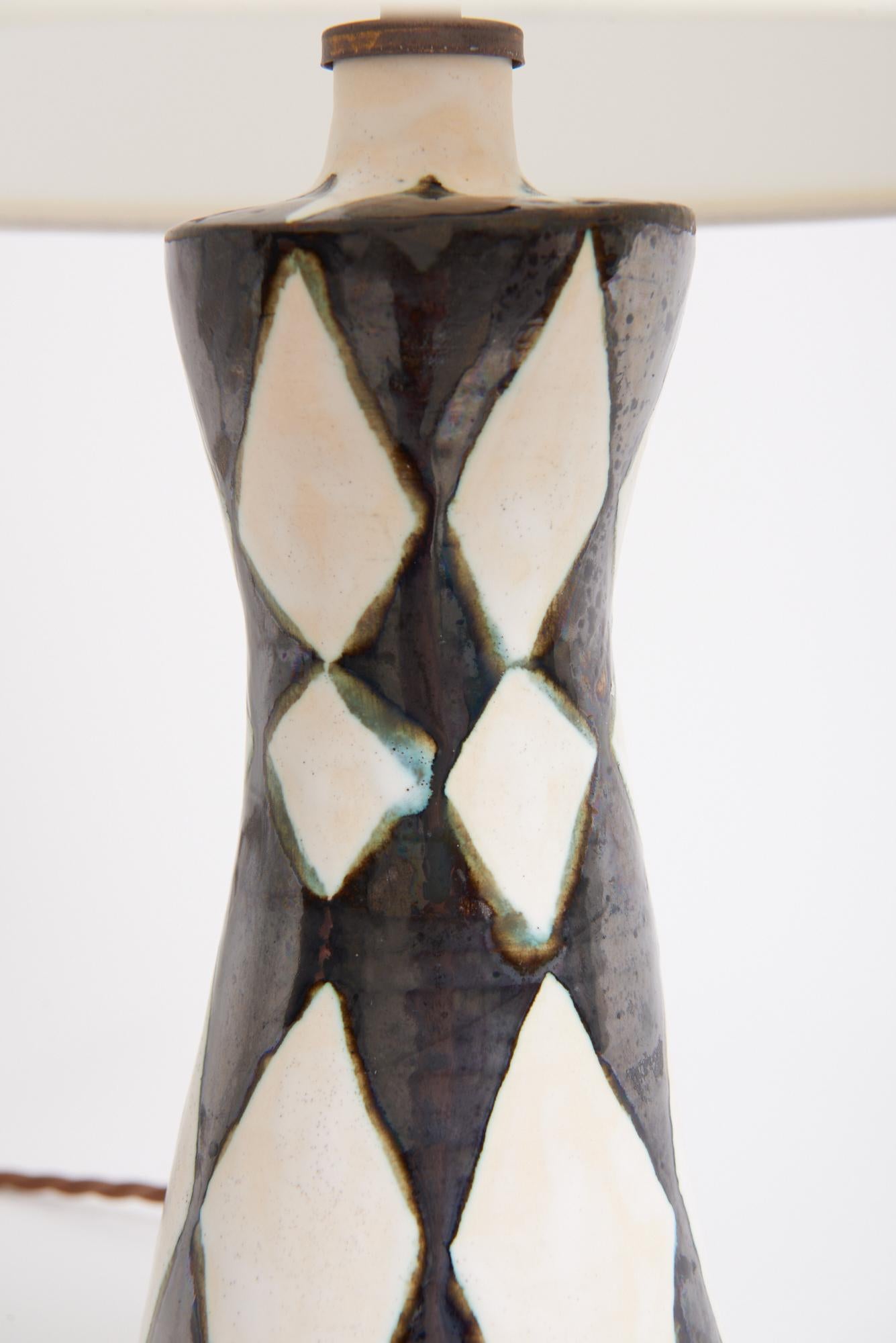 20ième siècle Lampe de table en céramique du milieu du siècle en vente