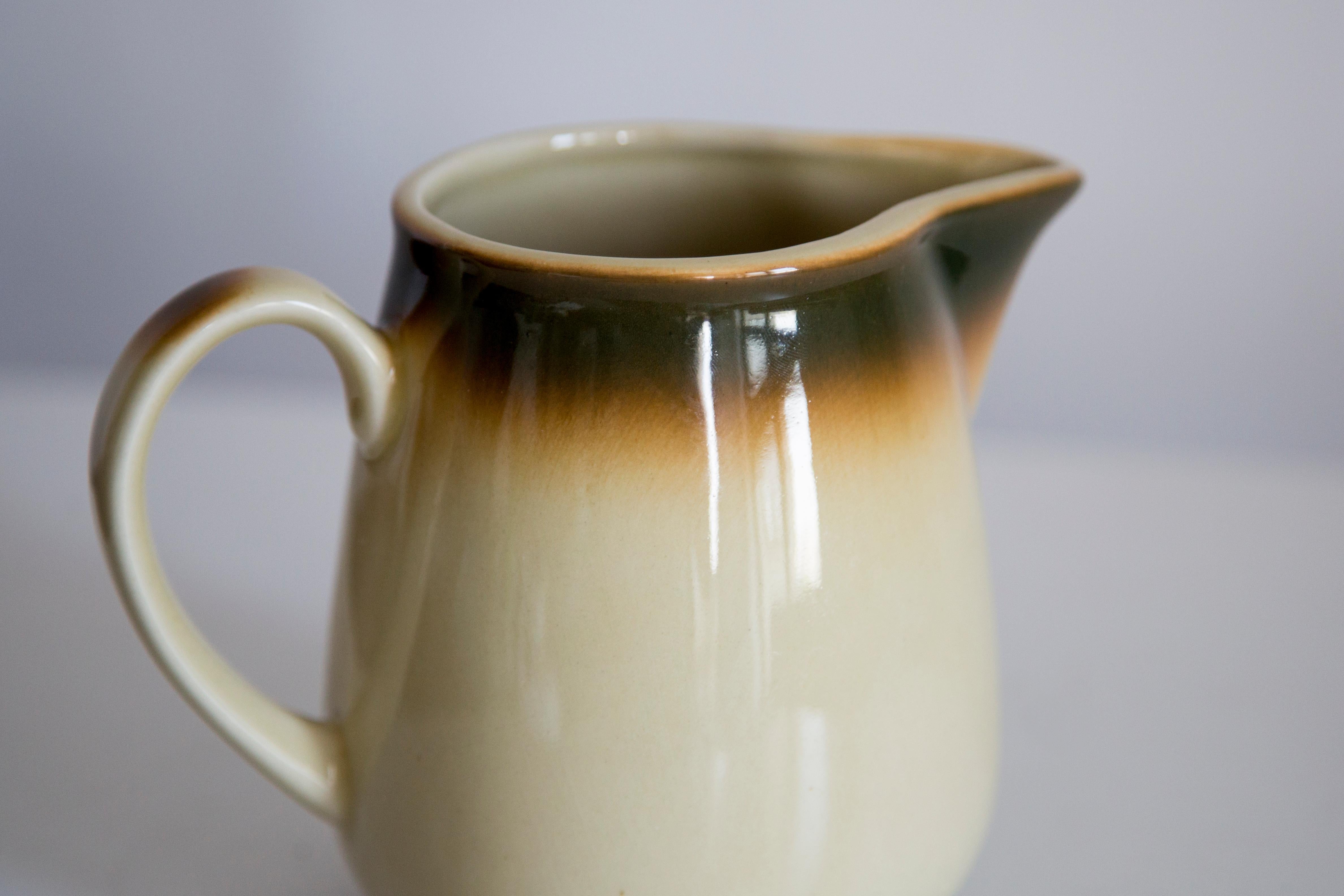 Mid Century Ceramic Tea Milk Water Pot, Europe, 1960s In Good Condition For Sale In 05-080 Hornowek, PL