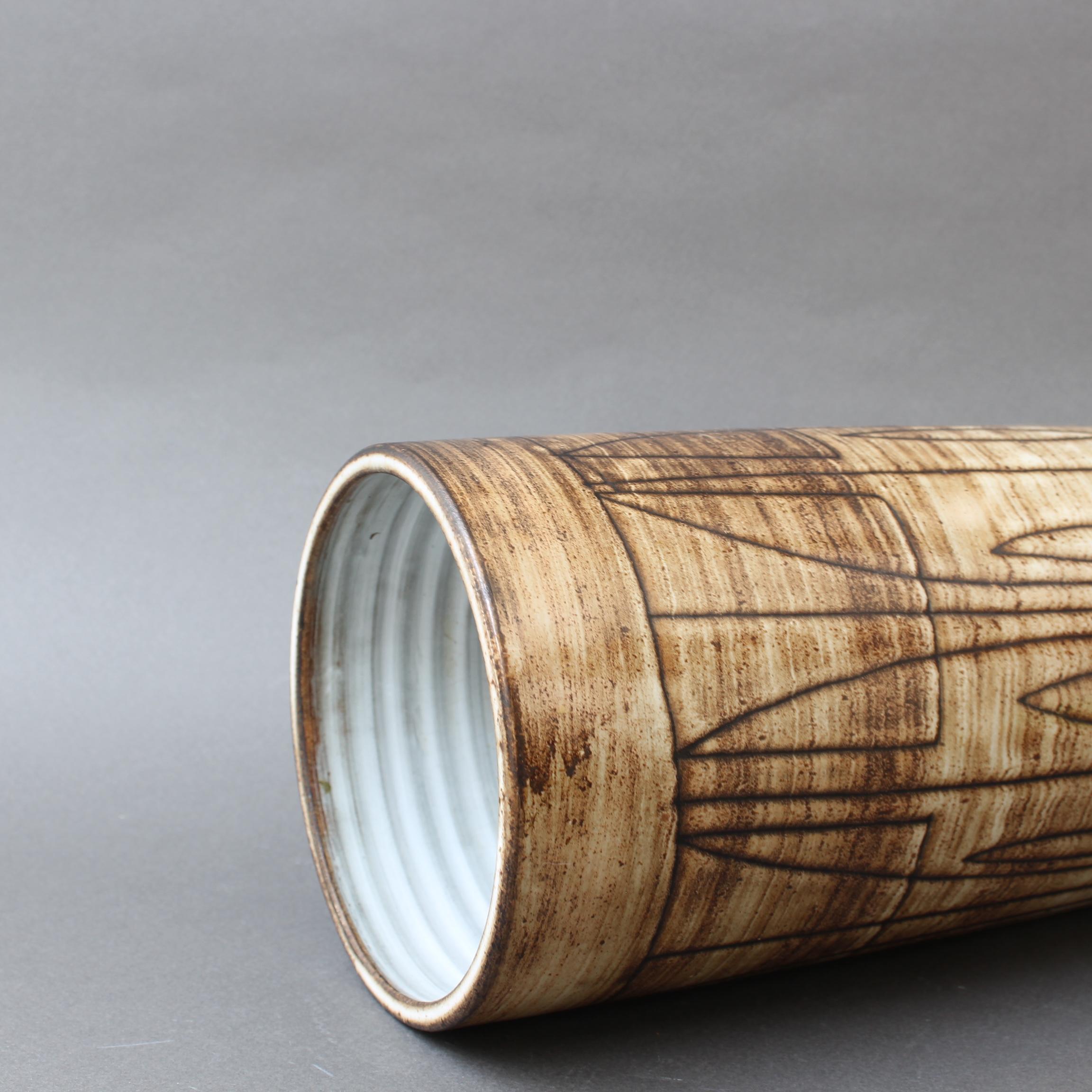 Vaso in ceramica del Medioevo di Jacques Pouchain, Atelier A Dieulefit, circa 1960 in vendita 4