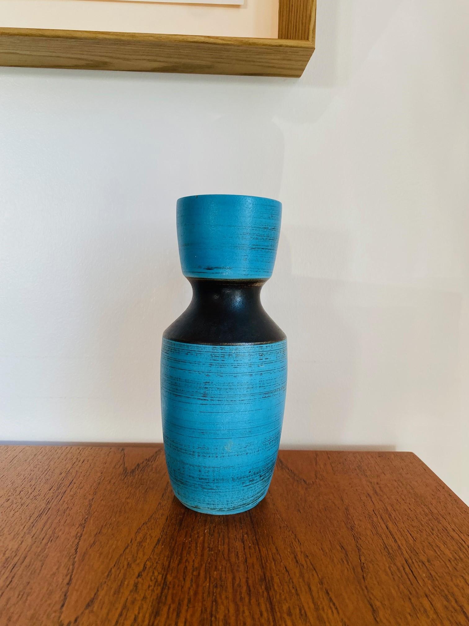 Northern Irish Mid Century Ceramic Vase by Kilrush Ceramics Ireland 1950s For Sale
