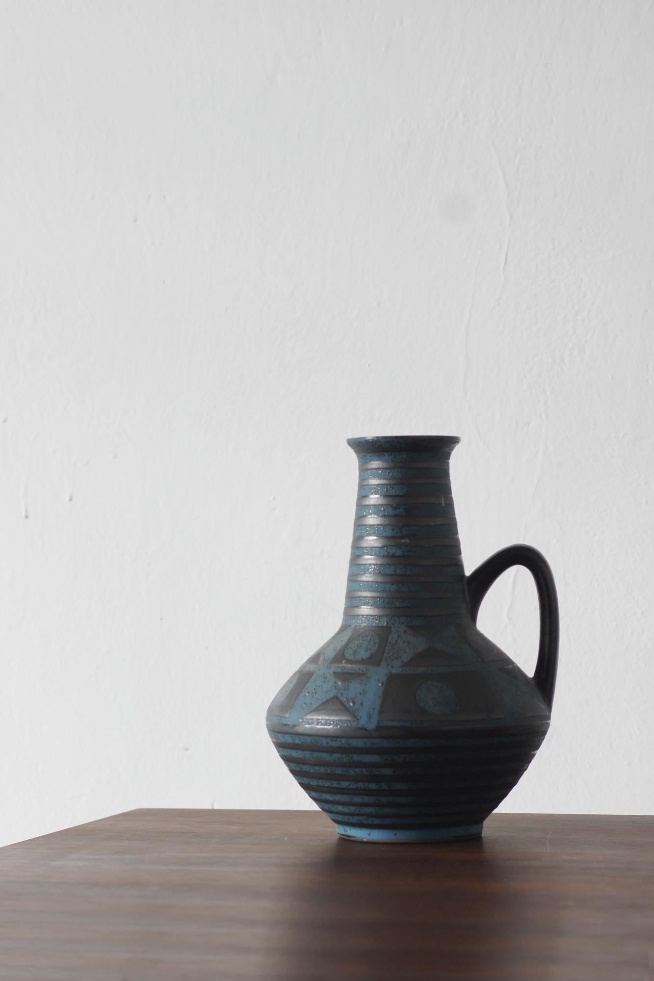 Mid-Century moderno Vaso in ceramica di metà secolo Ankara Design/One di Helmut Scholtis da Carstens Tonni in vendita