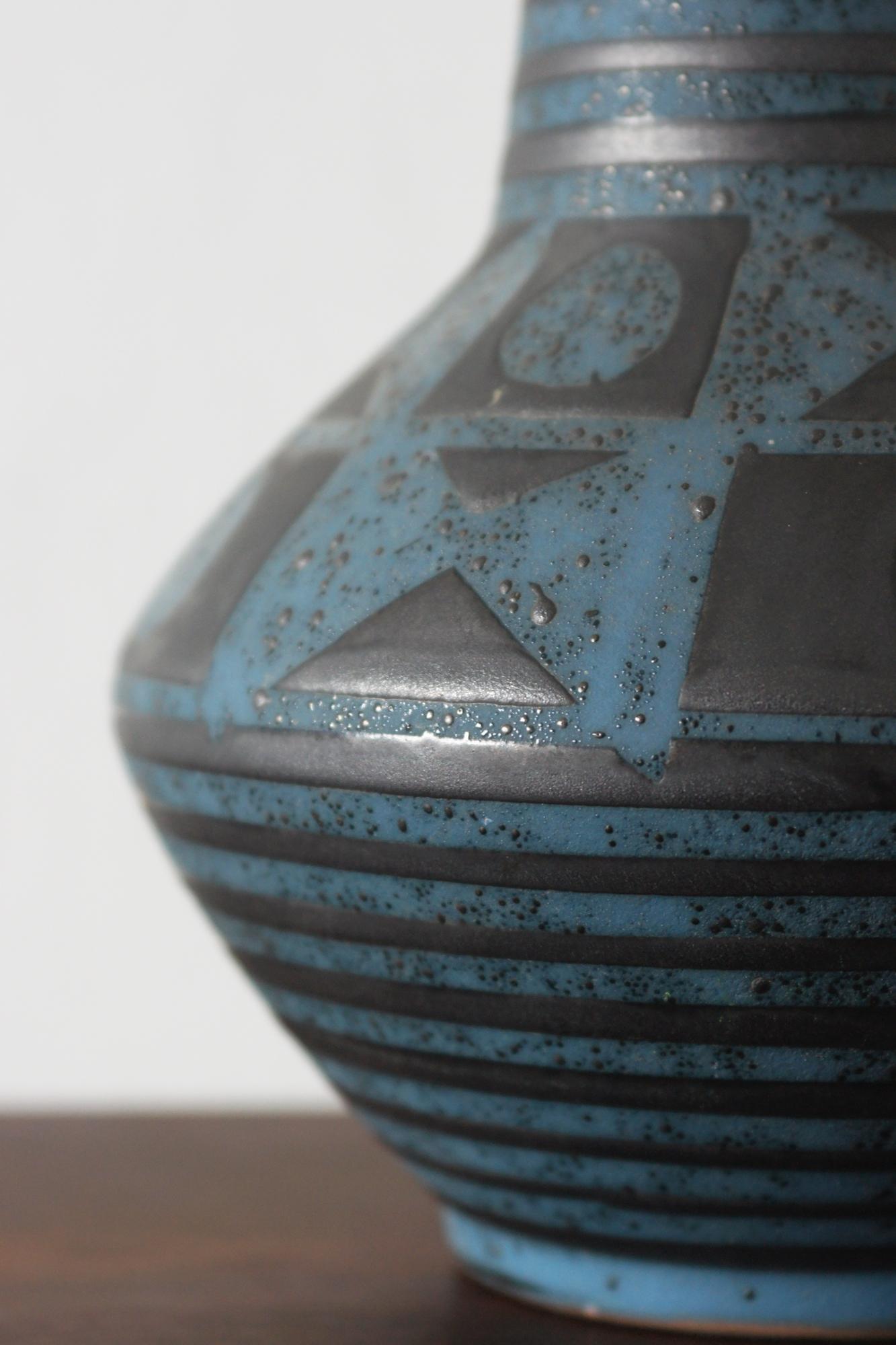 Vaso in ceramica di metà secolo Ankara Design/One di Helmut Scholtis da Carstens Tonni in vendita 1