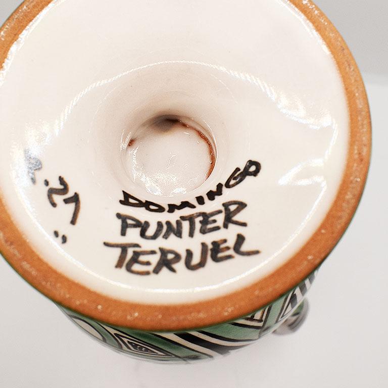 Vernissé Vase en céramique du milieu du siècle dernier, vert, noir et crème, signé, Espagne en vente