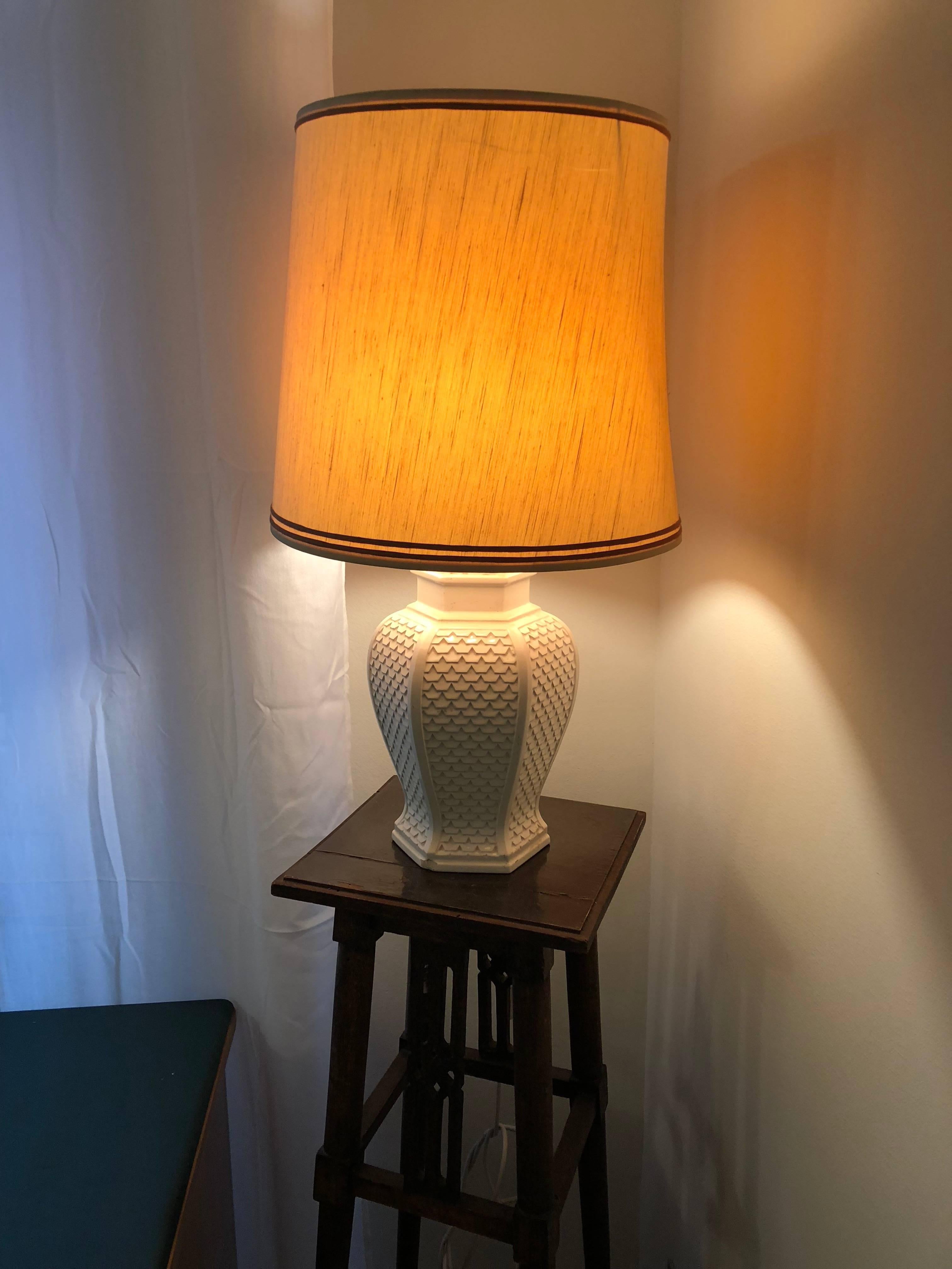 Italian Mid-Century Modern Ceramic White / Beige Lamp, Italy