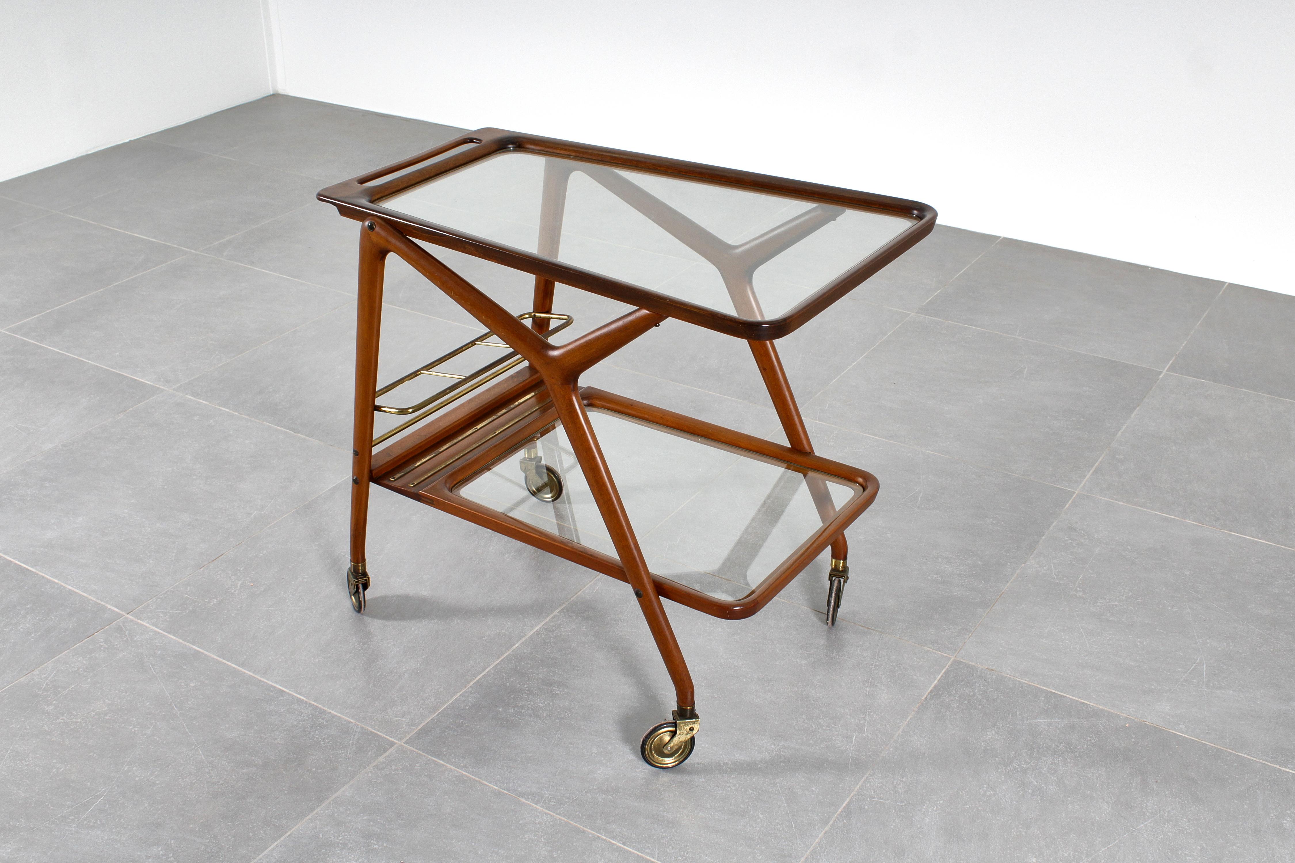 Mid-century Cesare Lacca Vintage Curved Wooden Serving Bar Cart, Italy, 1950s In Good Condition For Sale In Palermo, IT