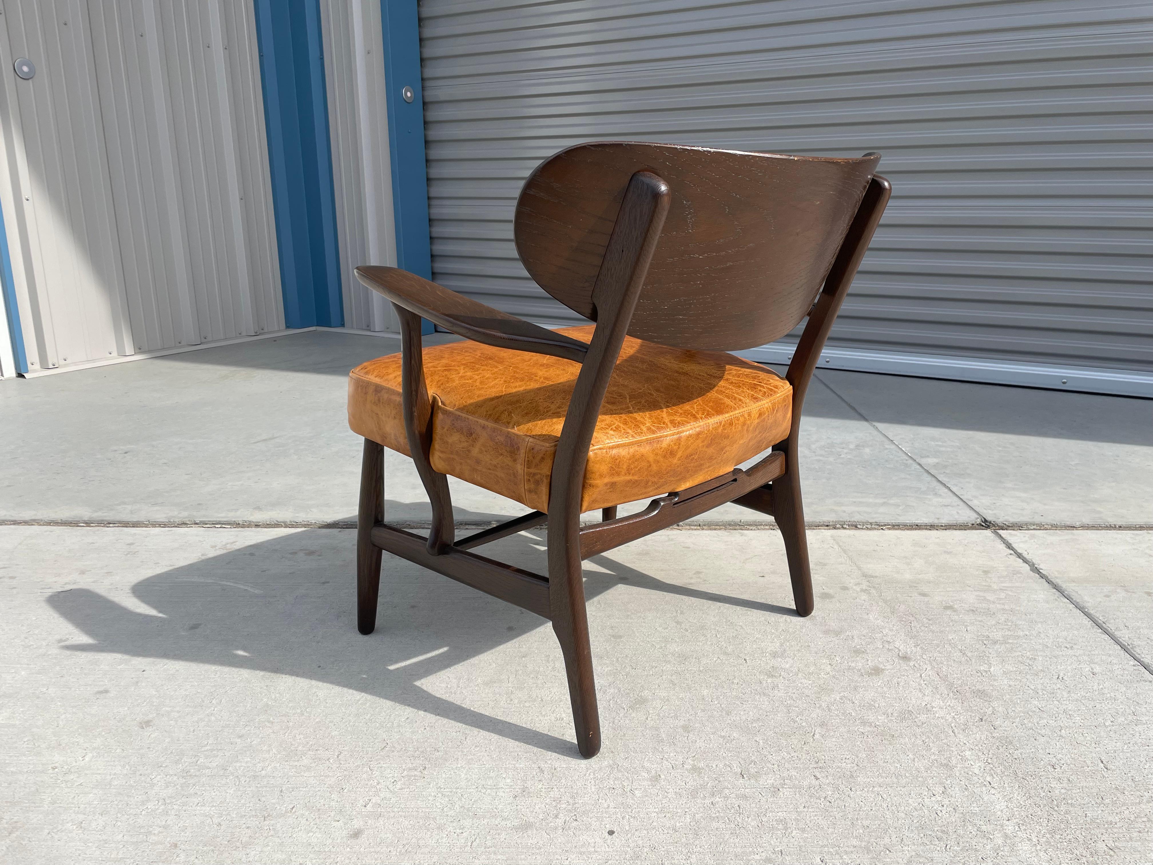 Midcentury Ch-22 Lounge Chair by Hans Wegner for Carl Hansen For Sale 1