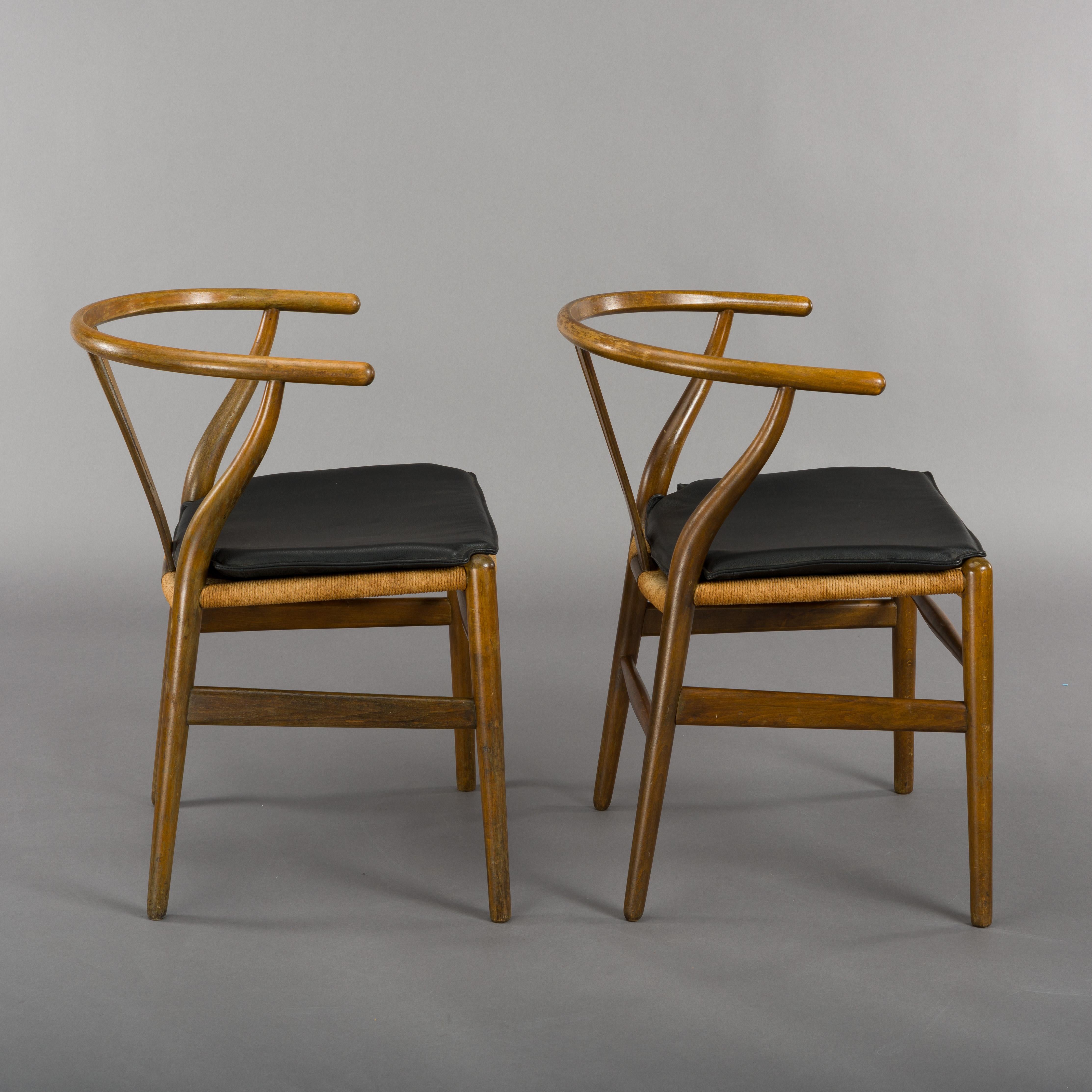Midcentury CH24 Wishbone Chairs by Hans J. Wegner for Carl Hansen & Søn Made in 8