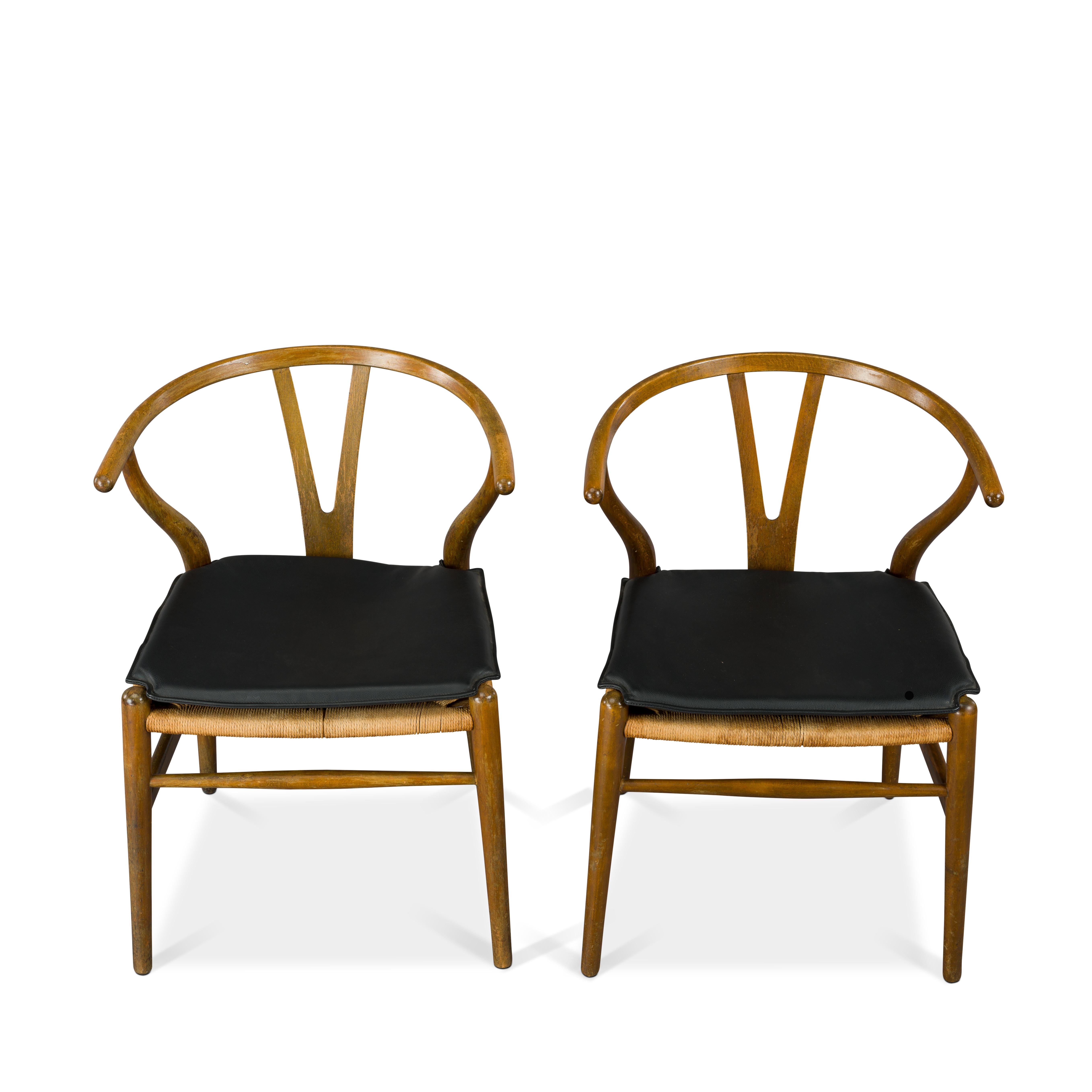 Mid-20th Century Midcentury CH24 Wishbone Chairs by Hans J. Wegner for Carl Hansen & Søn Made in