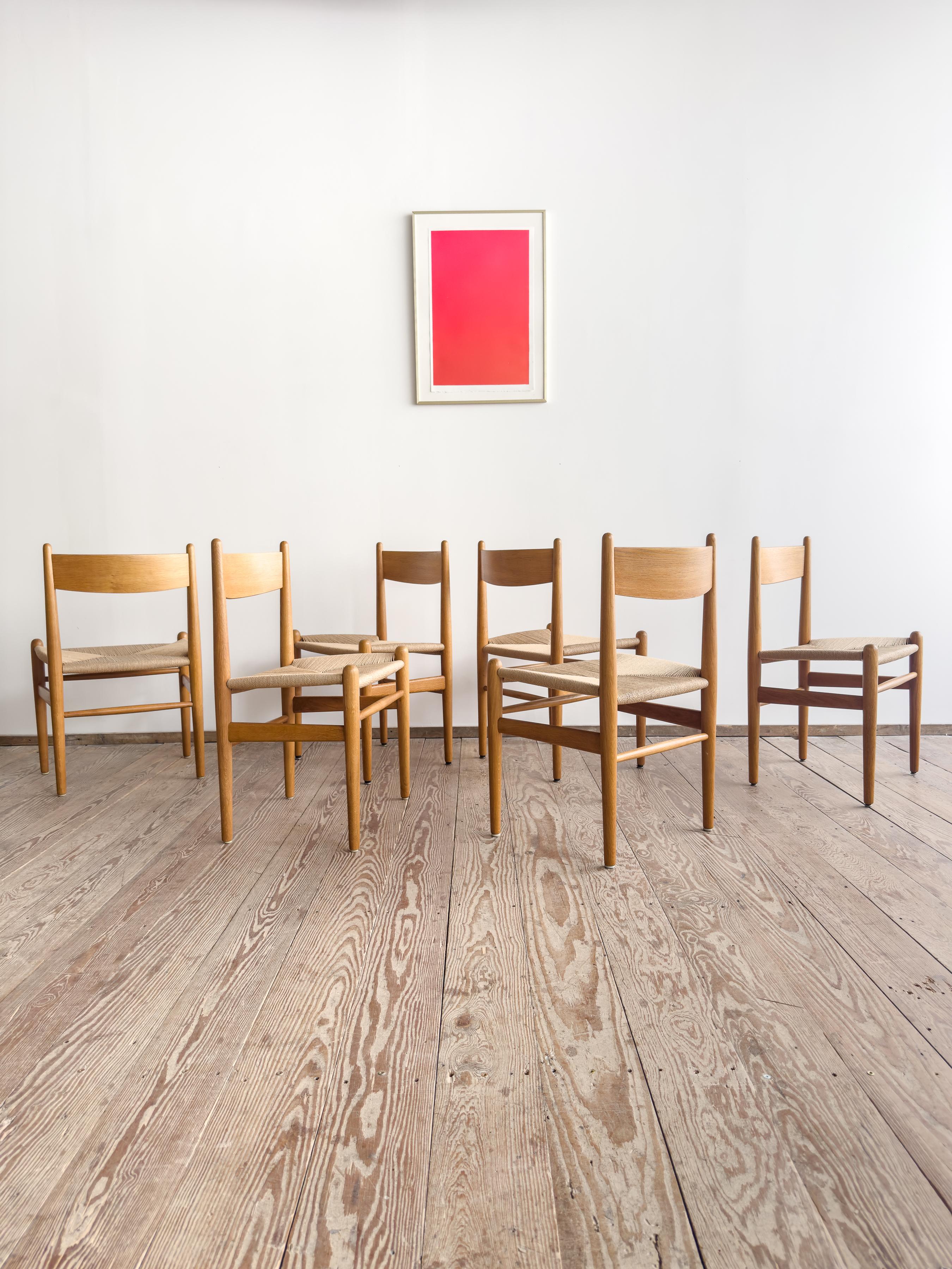 Dimensions: approx. 52 × 48 × 81 × 45 cm (20.5 × 18.9 × 31.9 × 17.7 in)
(Width × Depth × Height, Seat height)

Set of six original CH36 dining chairs, designed by Hans J. Wegner in 1962 – a timeless Danish modern classic celebrated for its clarity,