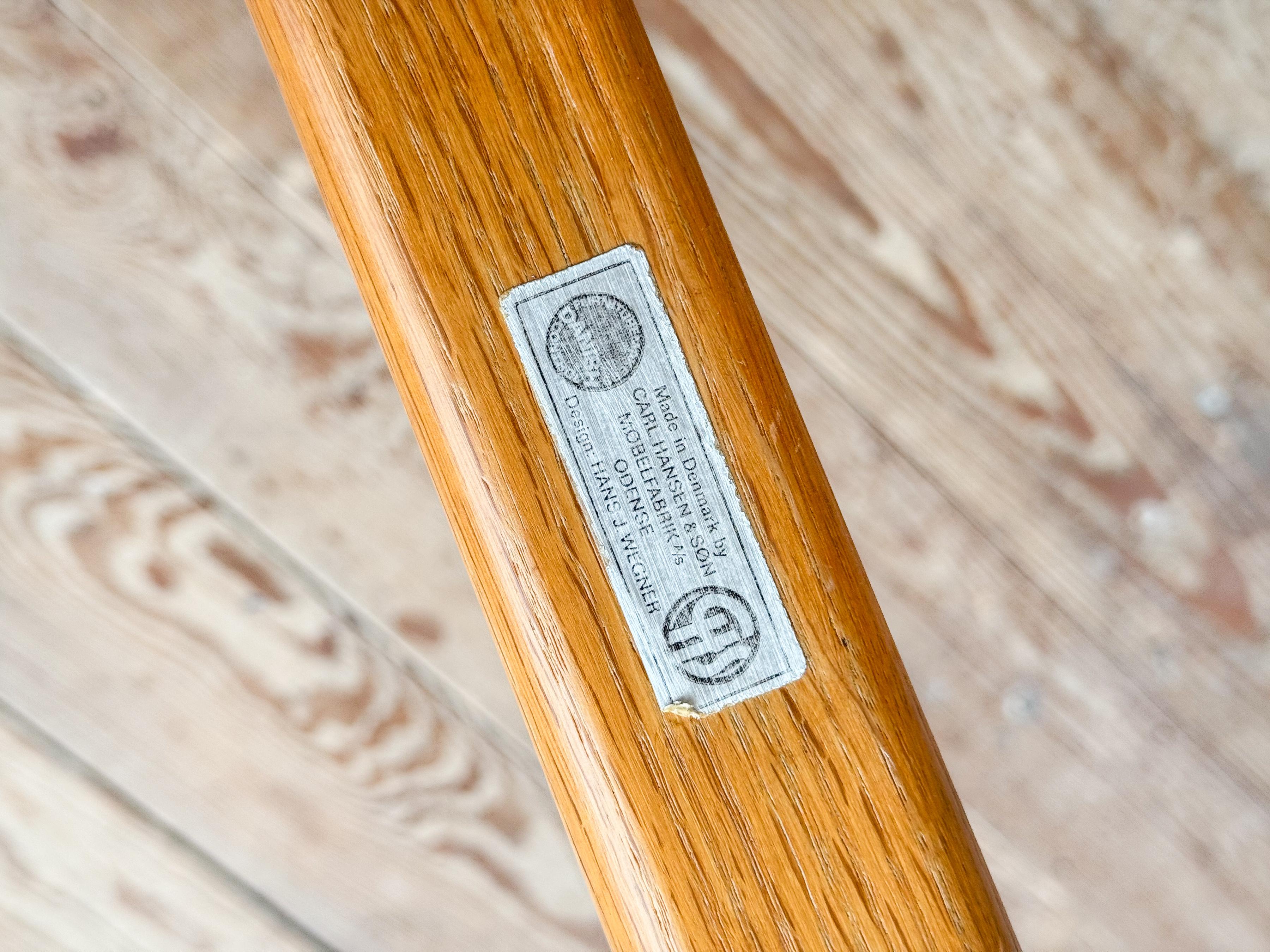 Mid Century CH37Armrest Dining Chair by Hans J. Wegner in Oak with Danish Cord For Sale 11