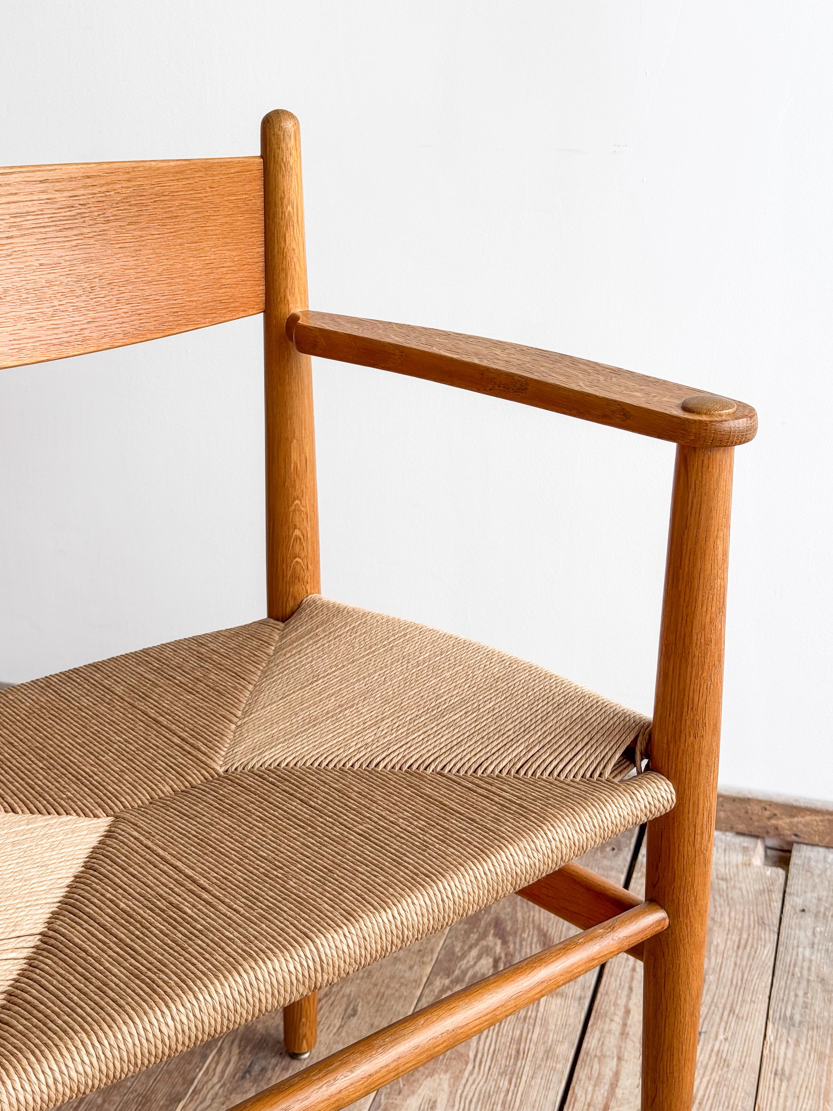 Mid Century CH37Armrest Dining Chair by Hans J. Wegner in Oak with Danish Cord For Sale 2