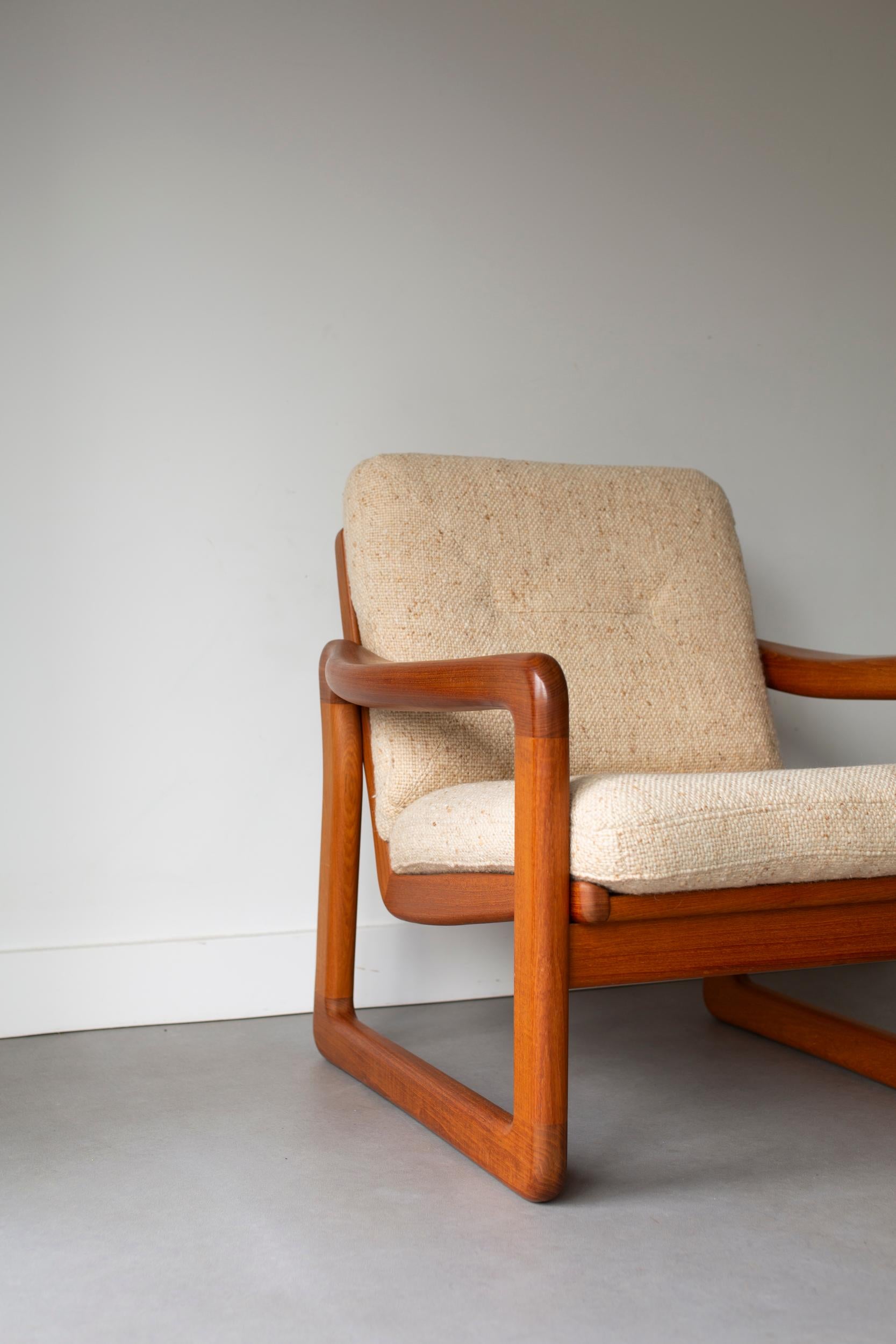 Mid-century chair EMC Furniture 60's For Sale 3