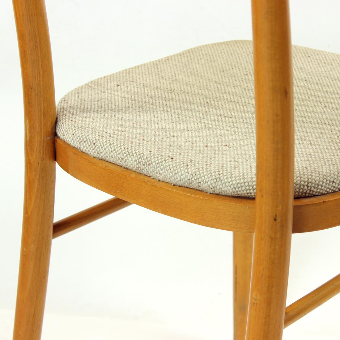 Midcentury Chair in Blond Wood, Czechoslovakia, 1960s For Sale 1