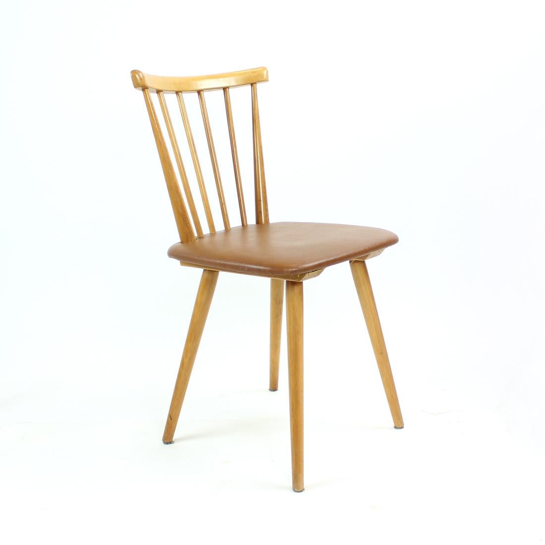 Mid-Century Modern Midcentury Chair in Oak & Leatherette, Czechoslovakia, 1960s For Sale