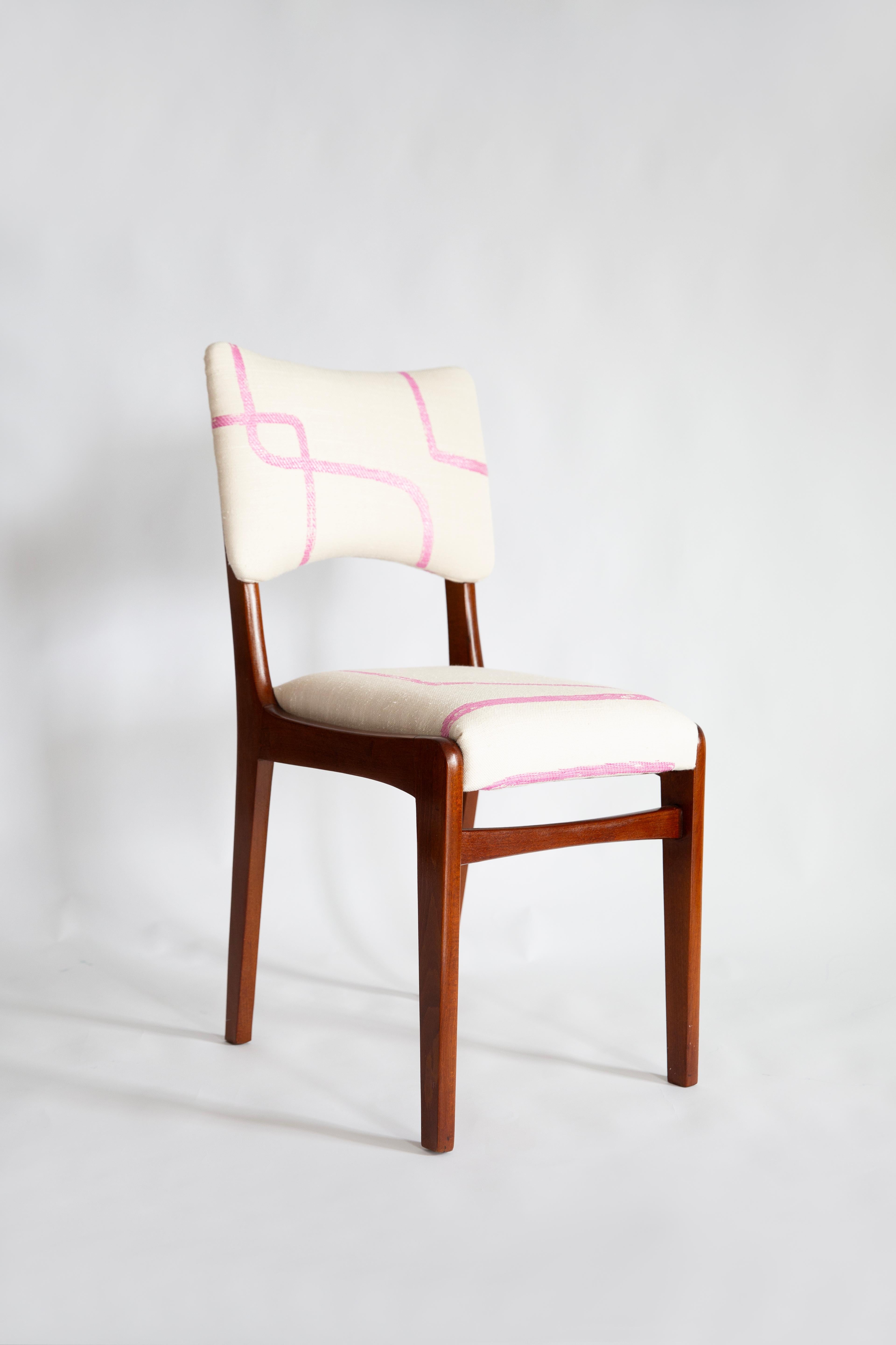 Chair designed by Prof. Rajmund Halas. Made of beechwood. Chair is after a complete upholstery renovation, the woodwork has been refreshed. 

Seat is covered in Promenade Kafkaïenne Jacquard by Dedar.

About the fabric:

A pronounced contrast of