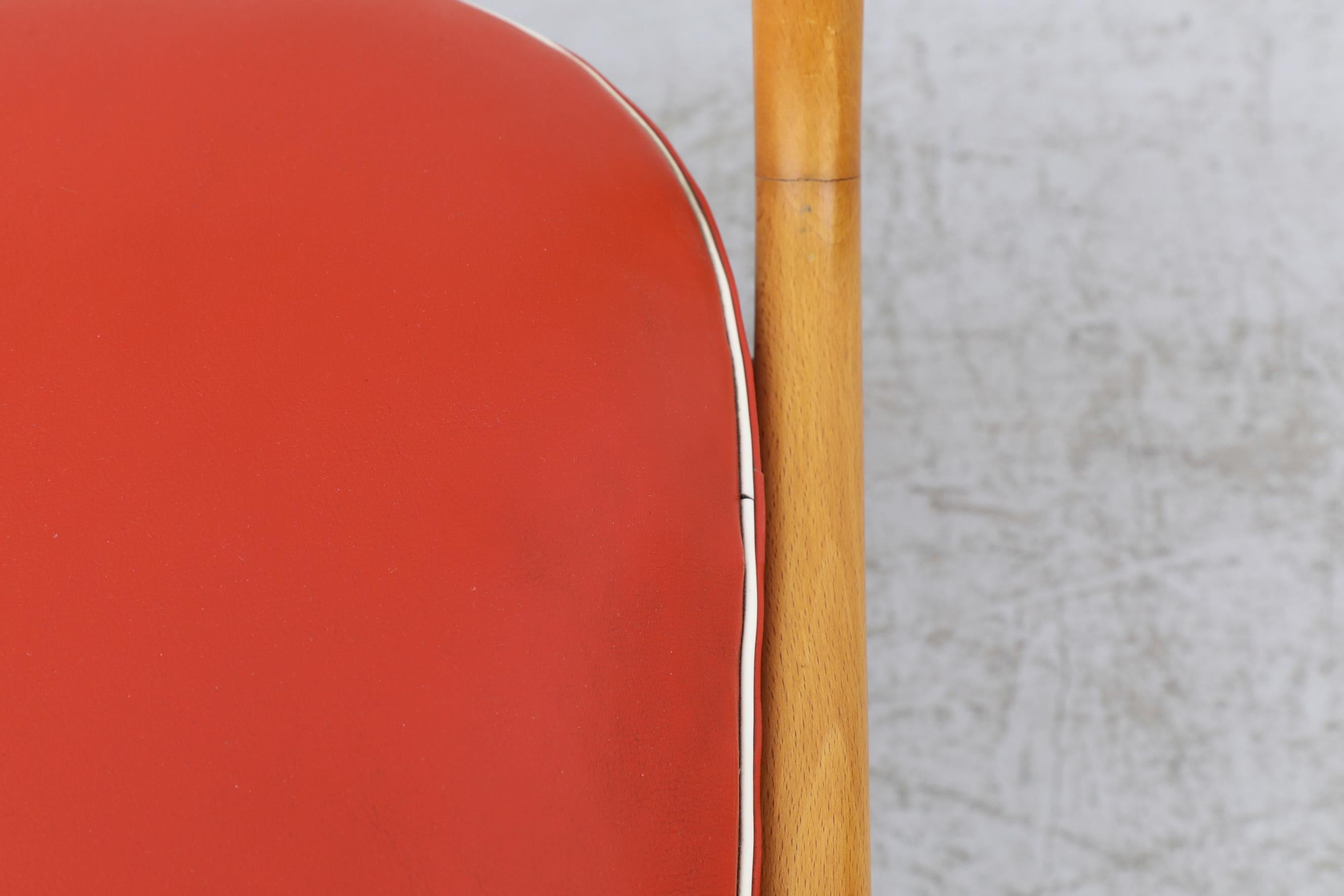 Mid-Century Blonde Wood Chair with Red Vinyl Seat, White Piping and Curved Back For Sale 11