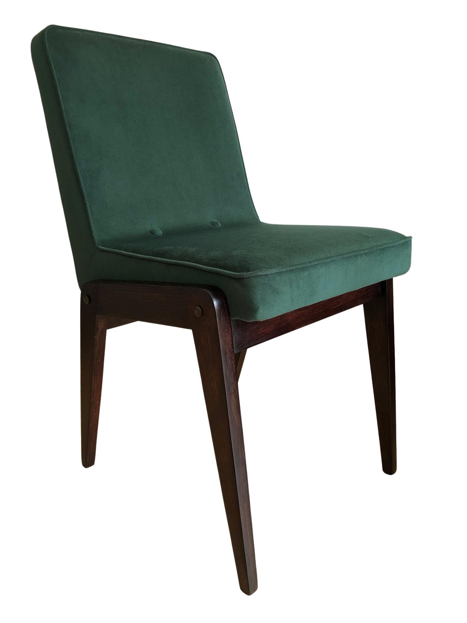 Hand-Crafted Mid-Century Chairs by Chierowski, in Green Velvet, 1960s, Set of 4 For Sale