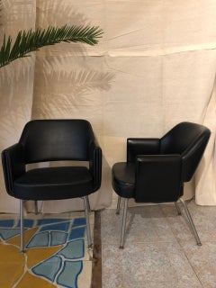 Sedie del Medioevo disegnate da Marc and Pierre Simon