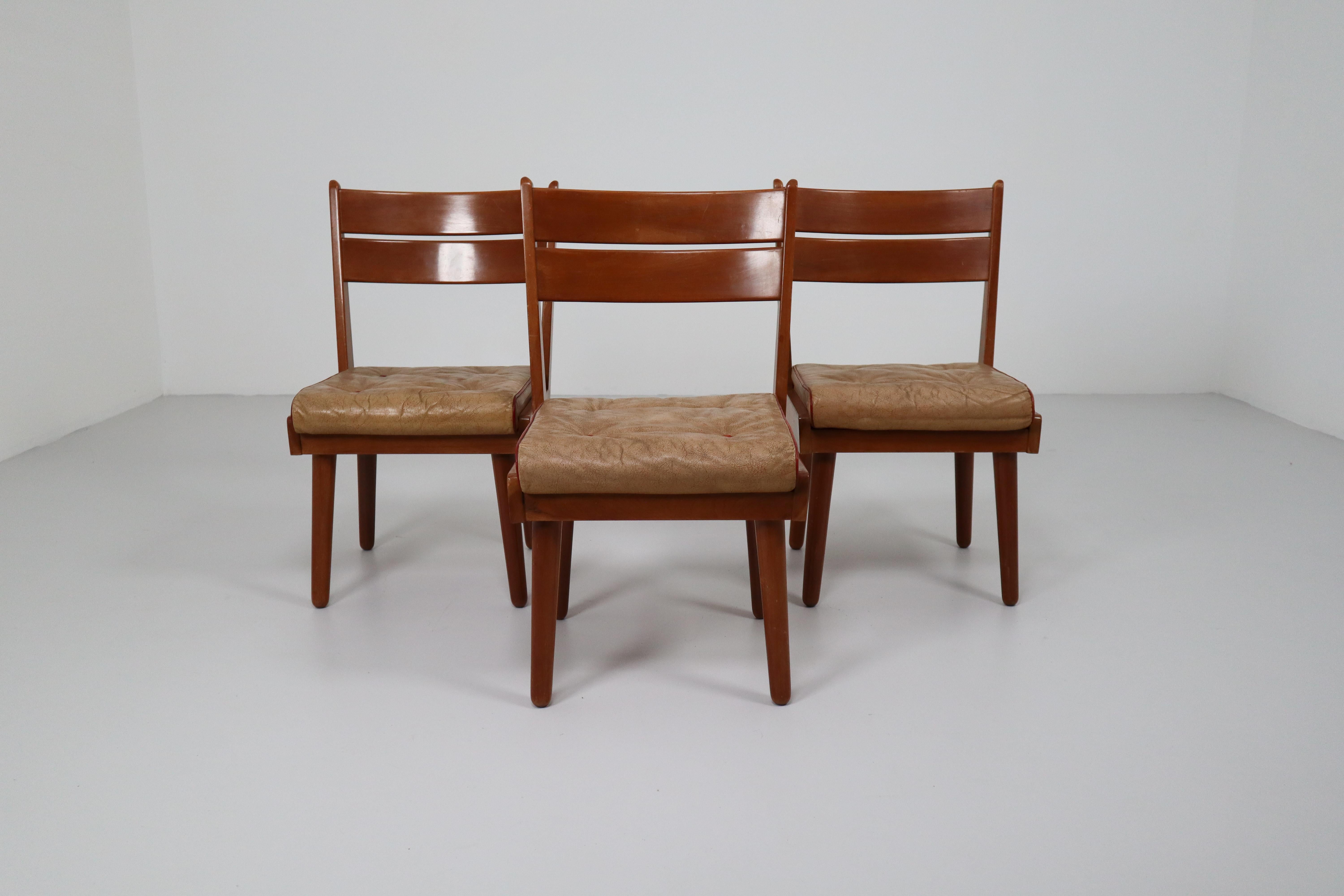 Midcentury Chairs in Walnut and Leather, Austria, 1950s 1