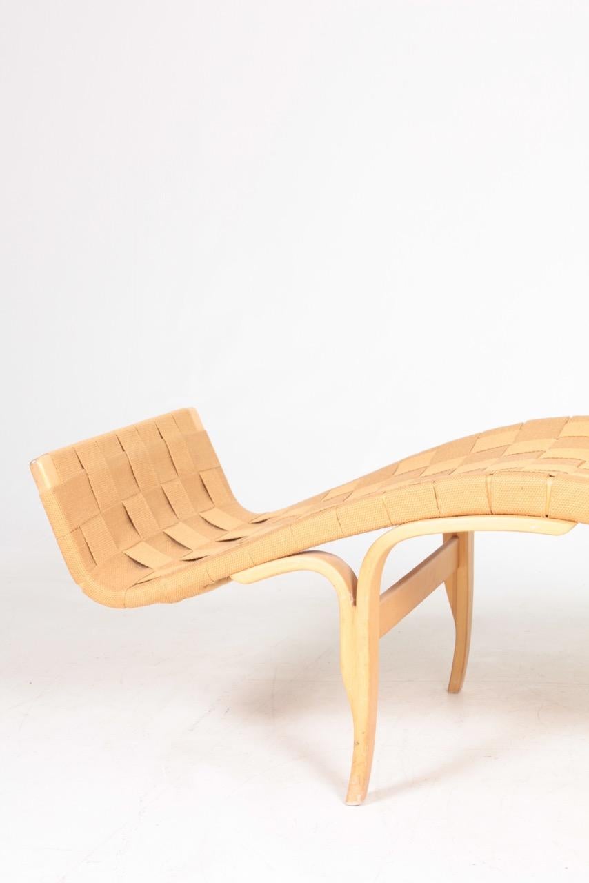 Danish Midcentury Chaise Long Model Pernilla 3 Designed by Bruno Mathsson