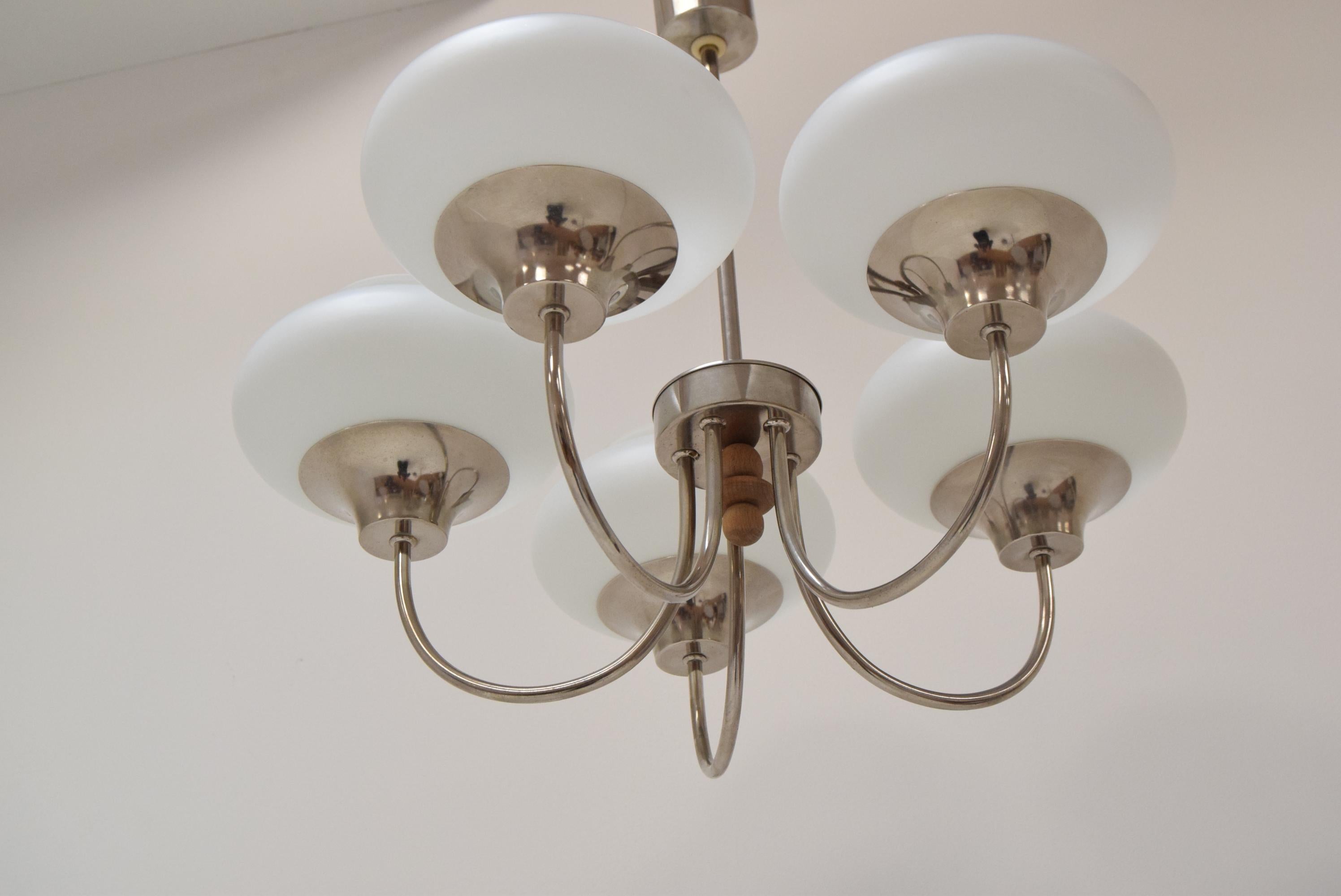 Mid Century Chandelier, 1960´S In Good Condition For Sale In Praha, CZ