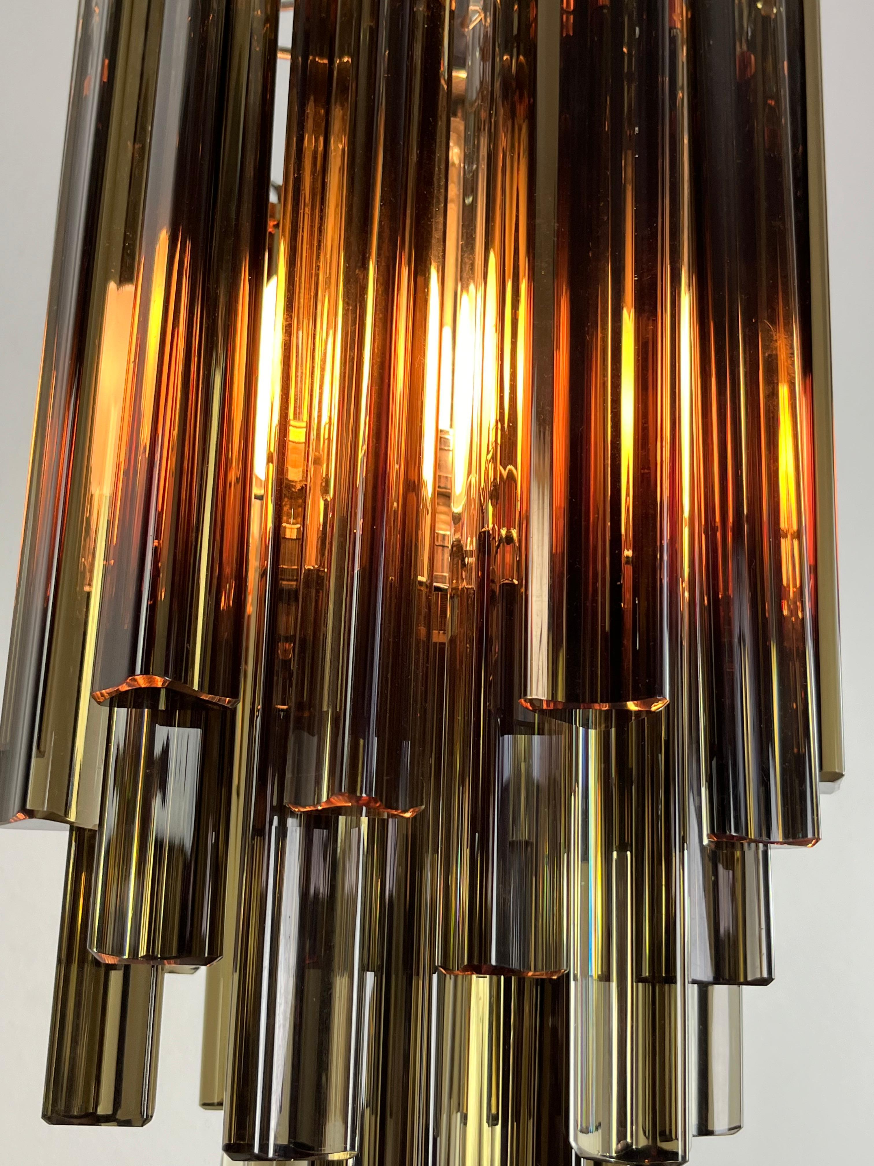 Mid-Century Chandelier Attributed To Venini With Trilobed Amber Murano Glass In Good Condition For Sale In Palermo, IT