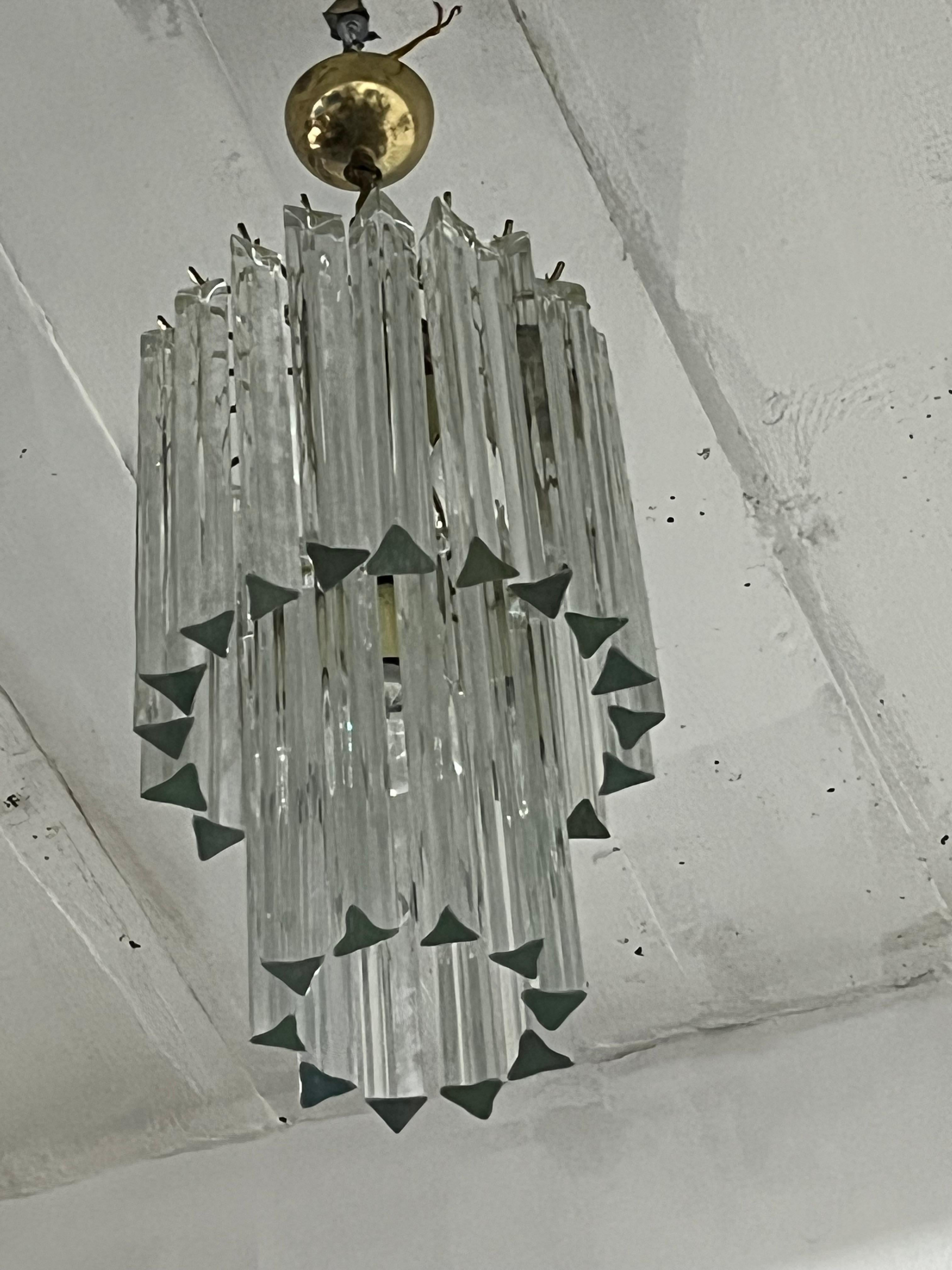 Lampadario di metà secolo attribuito a Venini con vetro di Murano trilobato 1960s in vendita 1