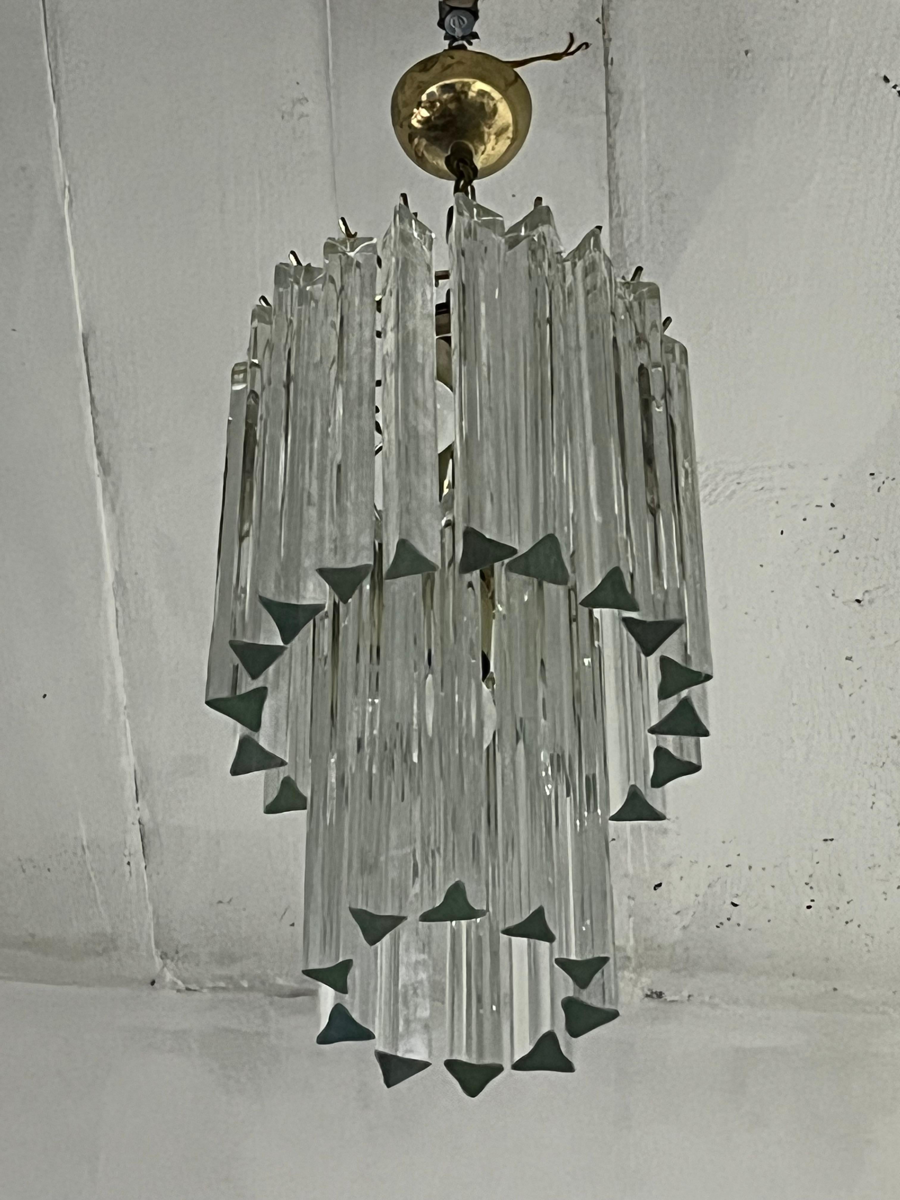 Lampadario di metà secolo attribuito a Venini con vetro di Murano trilobato 1960s in vendita 3