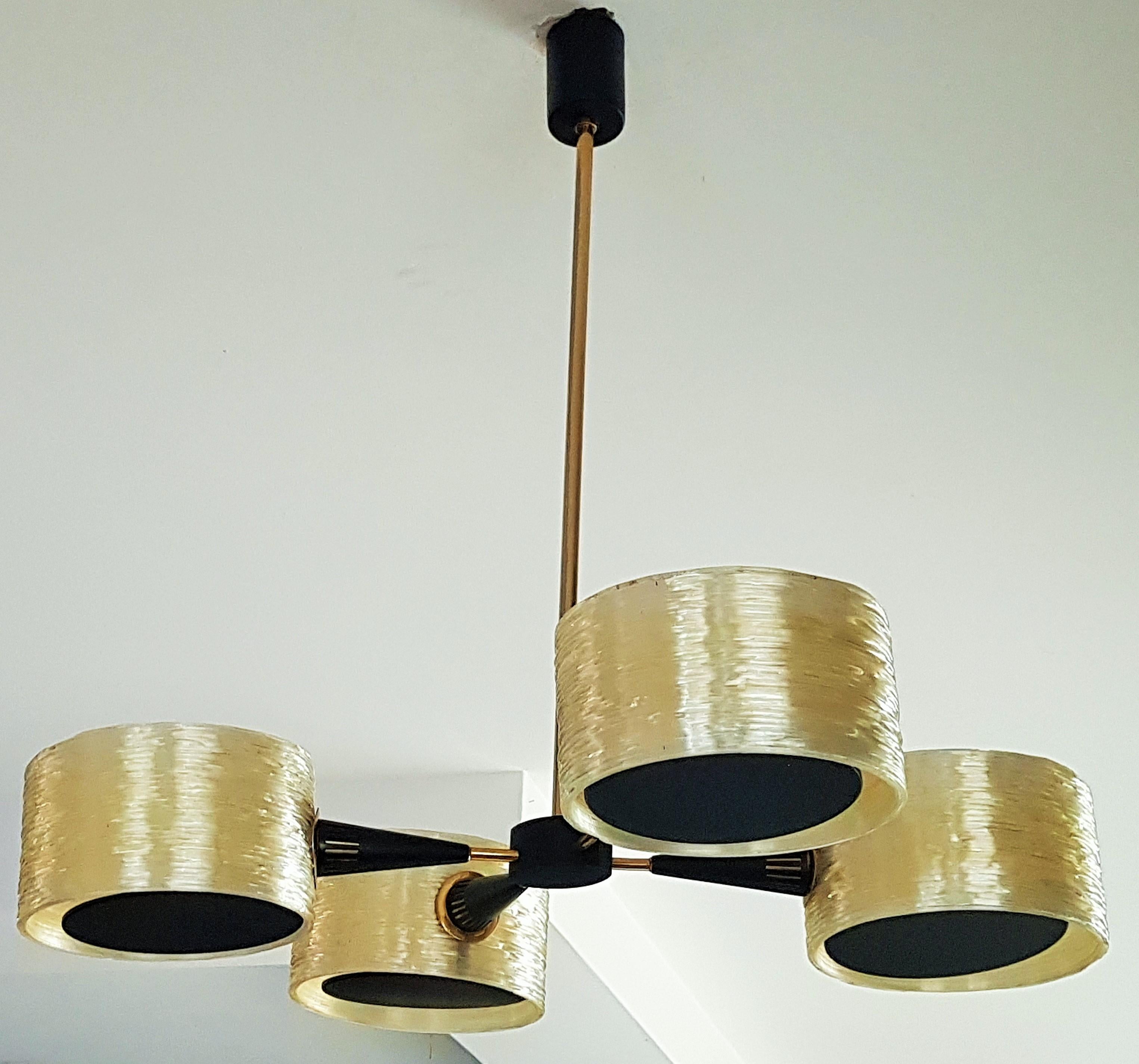 Midcentury Chandelier Brass and Perspex Resin by Lunel Arlus, France, 1960 For Sale 6