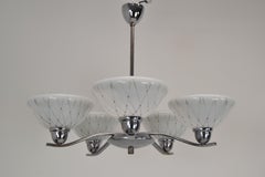 Lustre du milieu du siècle dernier de la société Drukov, années 1960