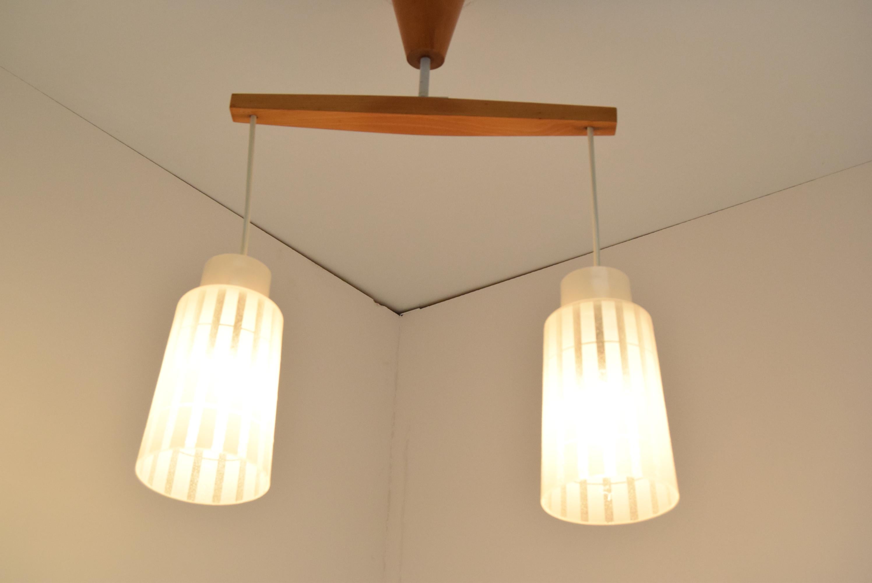 Mid-Century Chandelier by Drevo Humpolec, 1970's In Good Condition For Sale In Praha, CZ