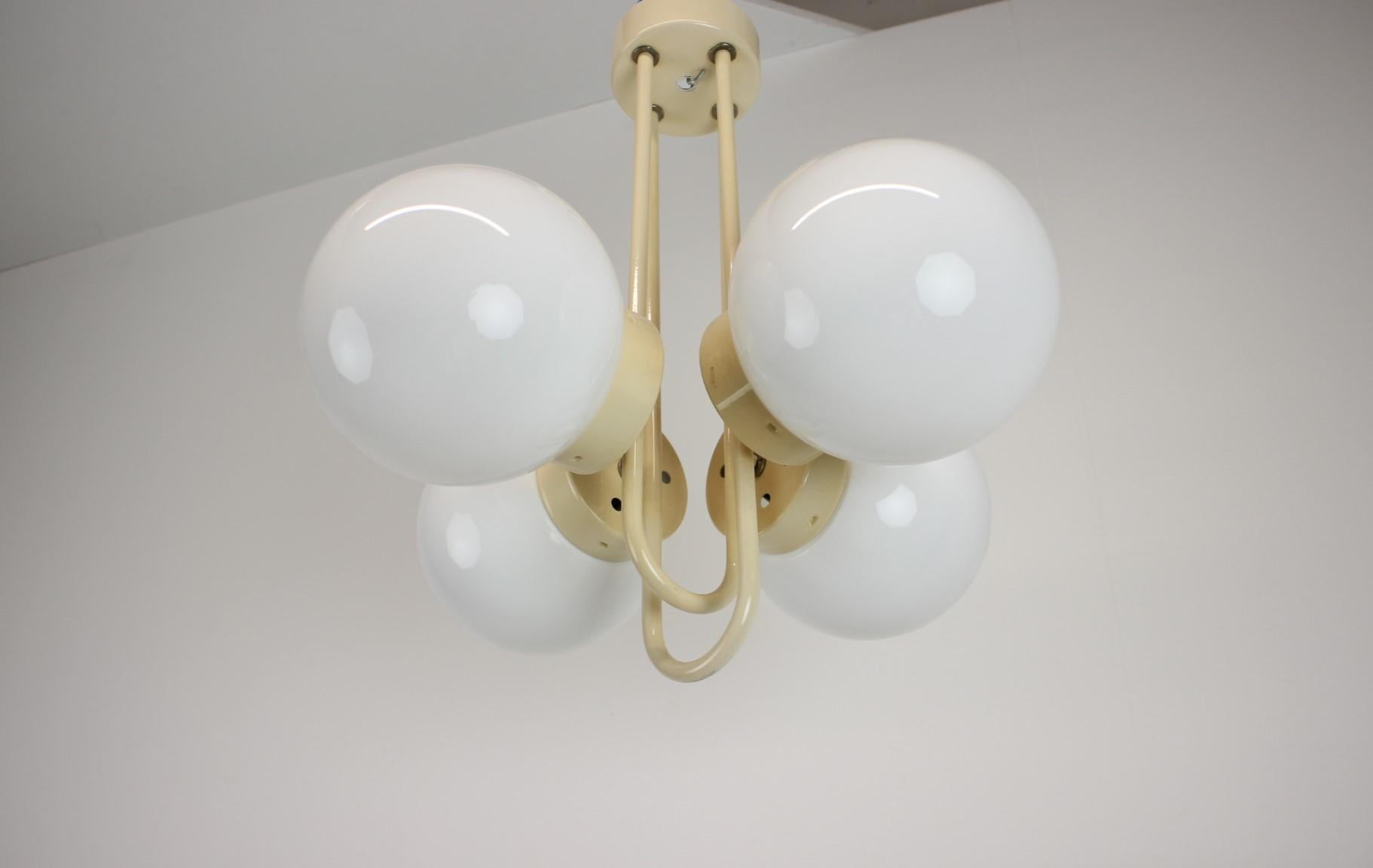 Mid-Century Modern Lustre du milieu du siècle par Instala Decin, 1970, Tchécoslovaquie en vente