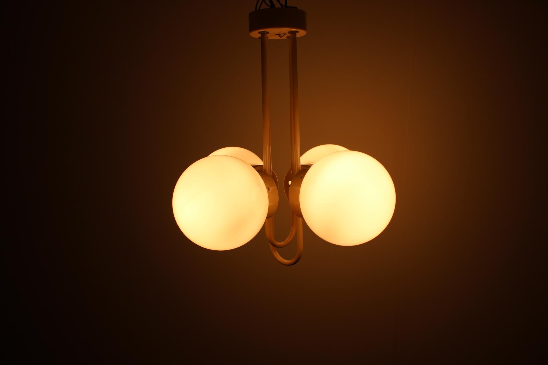 Lustre du milieu du siècle par Instala Decin, 1970, Tchécoslovaquie en vente 1