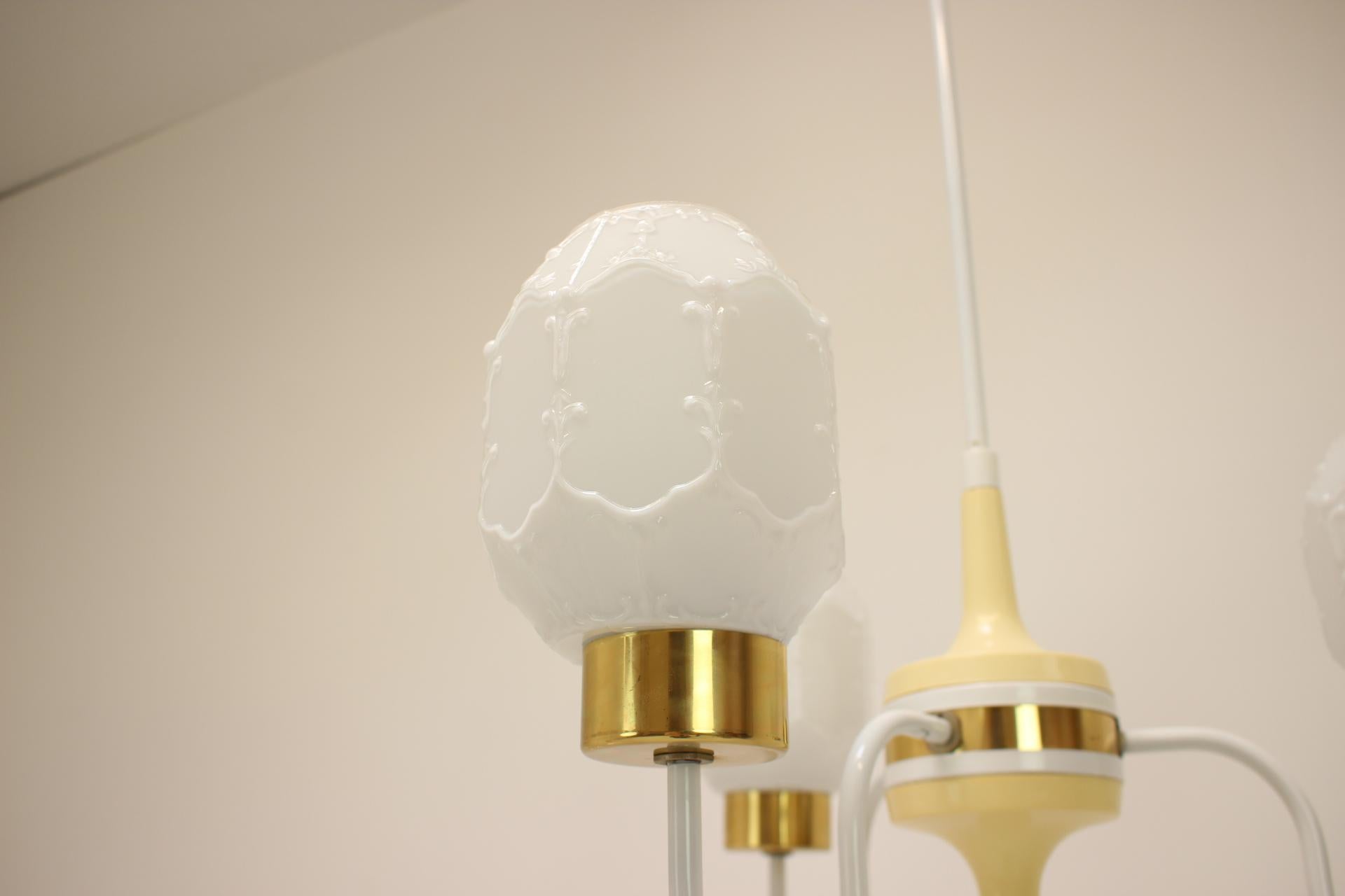 Fine XX secolo Lampadario di metà secolo di Instala Jilove U Decina, anni '70, Cecoslovacchia in vendita