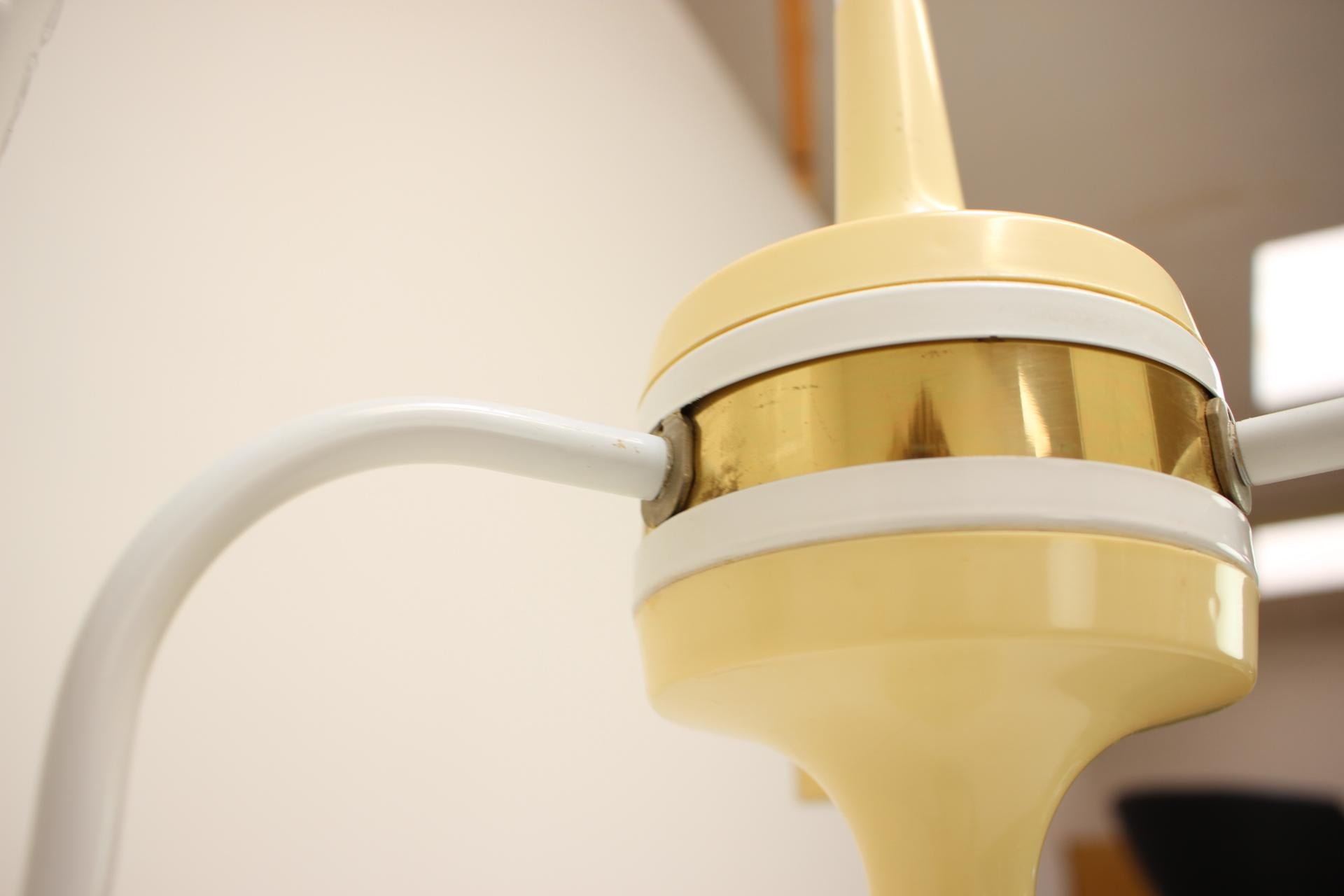 Lampadario di metà secolo di Instala Jilove U Decina, anni '70, Cecoslovacchia in vendita 1