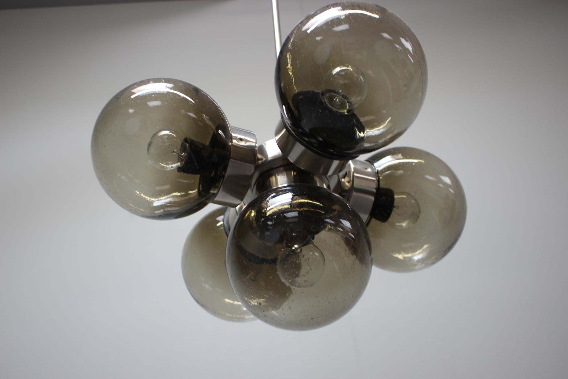Mid-Century Chandelier by Kamenicky Senov, 1970s For Sale 4