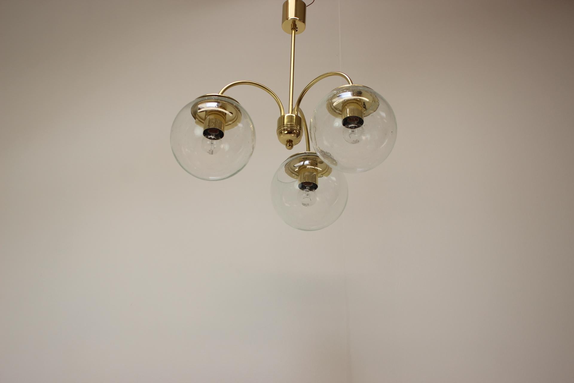 Metallo Lampadario di metà secolo di Kamenický Šenov, anni '70. in vendita