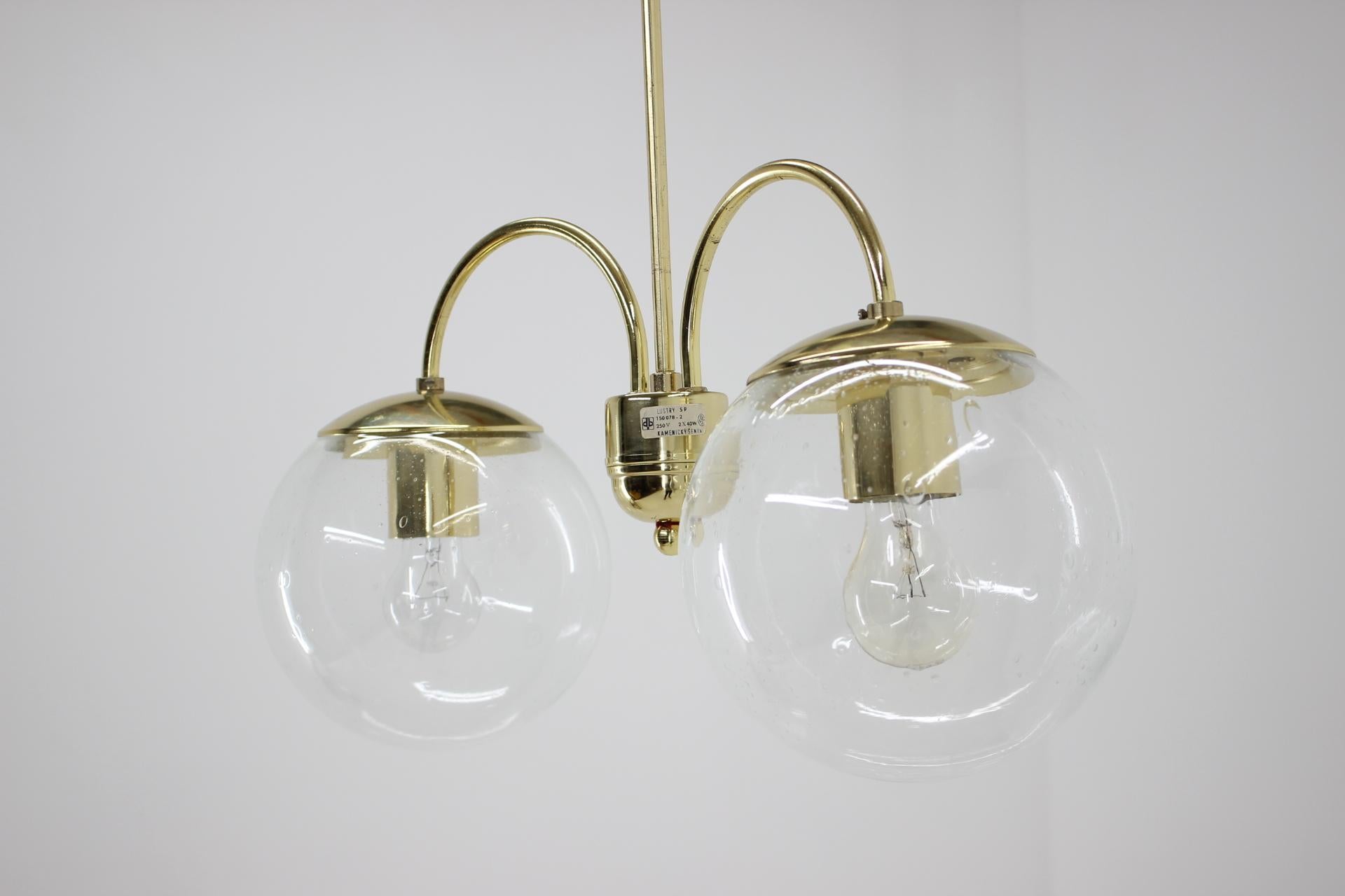 Lampadario di metà secolo di Kamenicky Senov, anni '60 in vendita 4