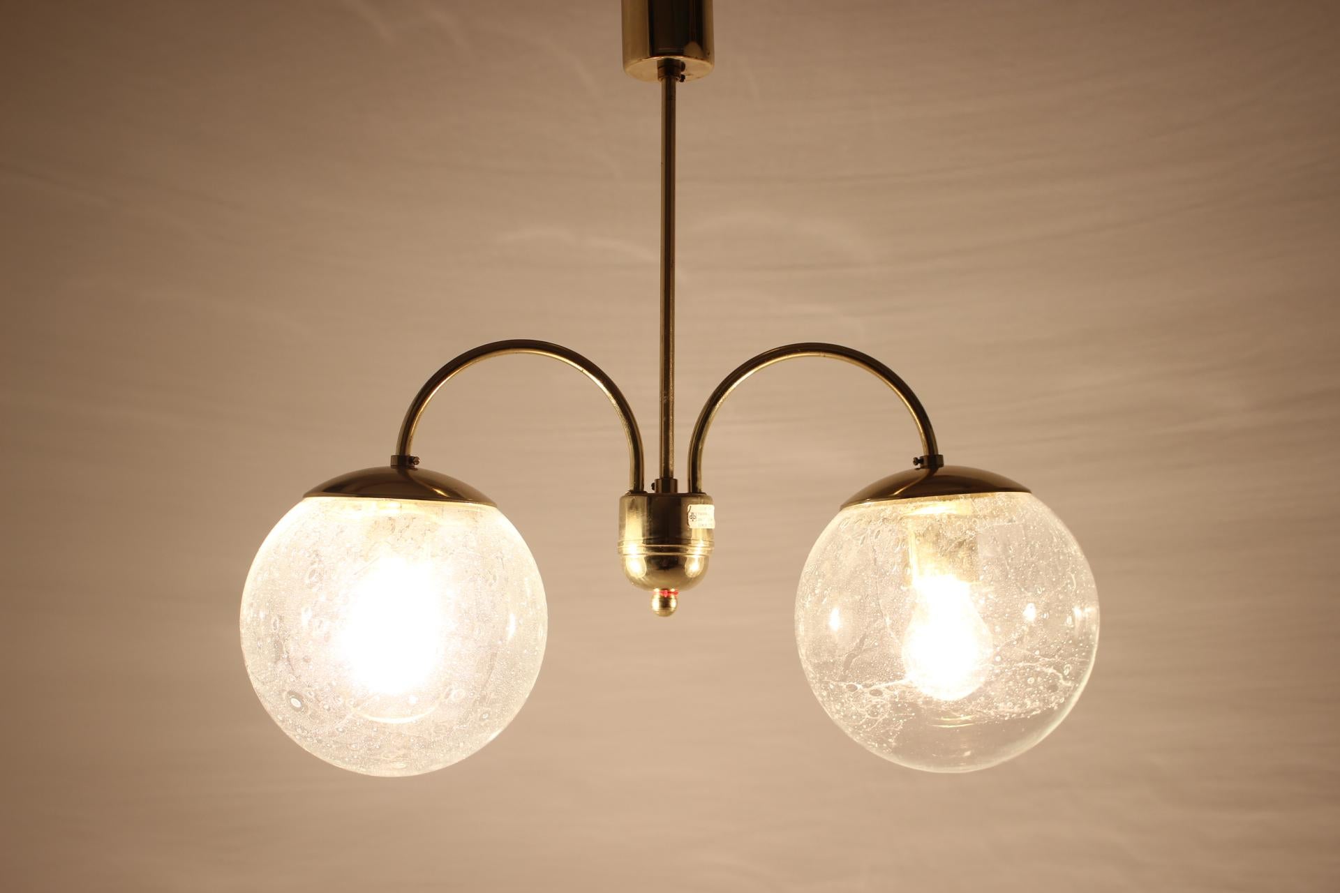 Metà XX secolo Lampadario di metà secolo di Kamenicky Senov, anni '60 in vendita